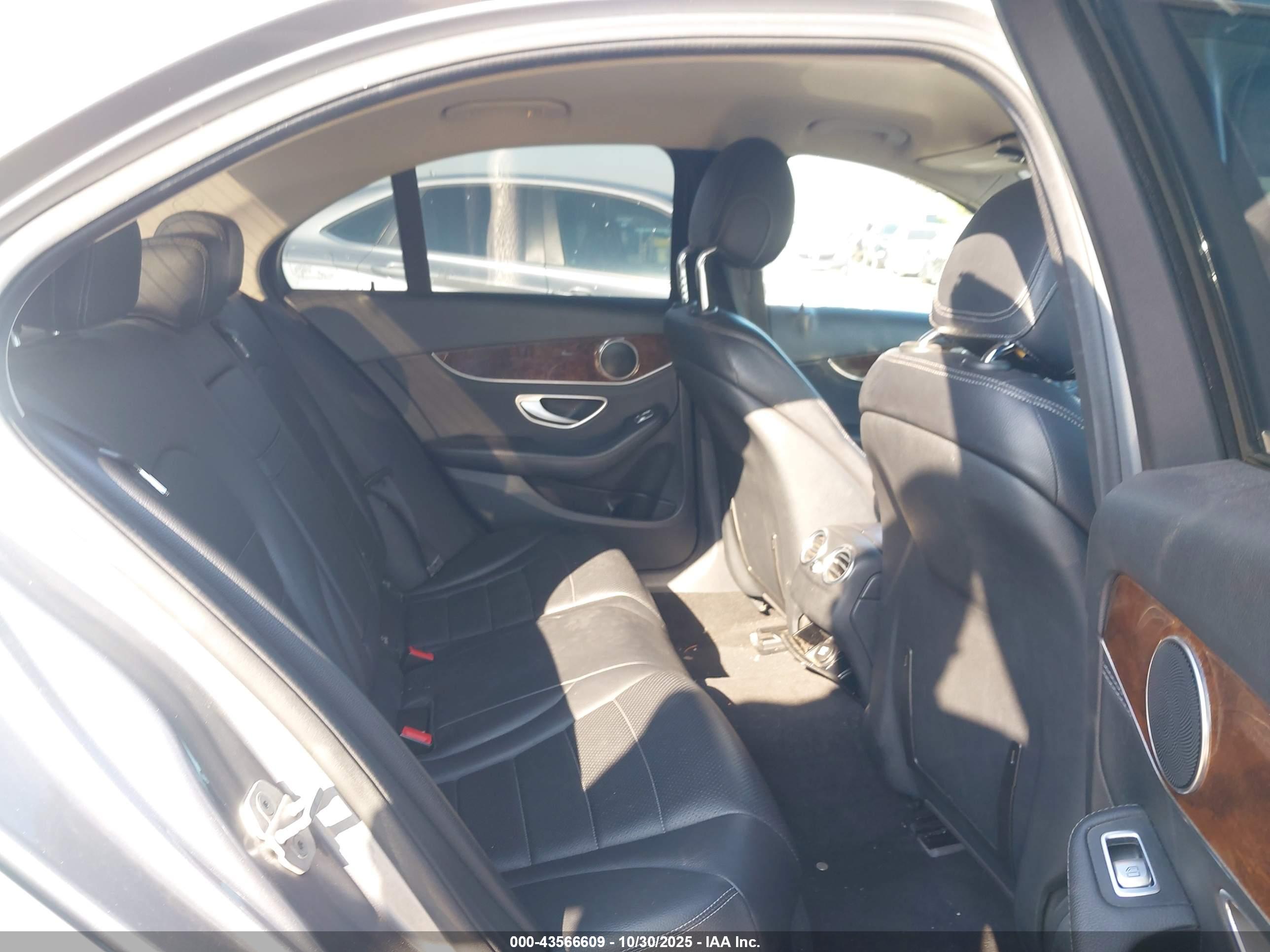 MERCEDES-BENZ C image 8