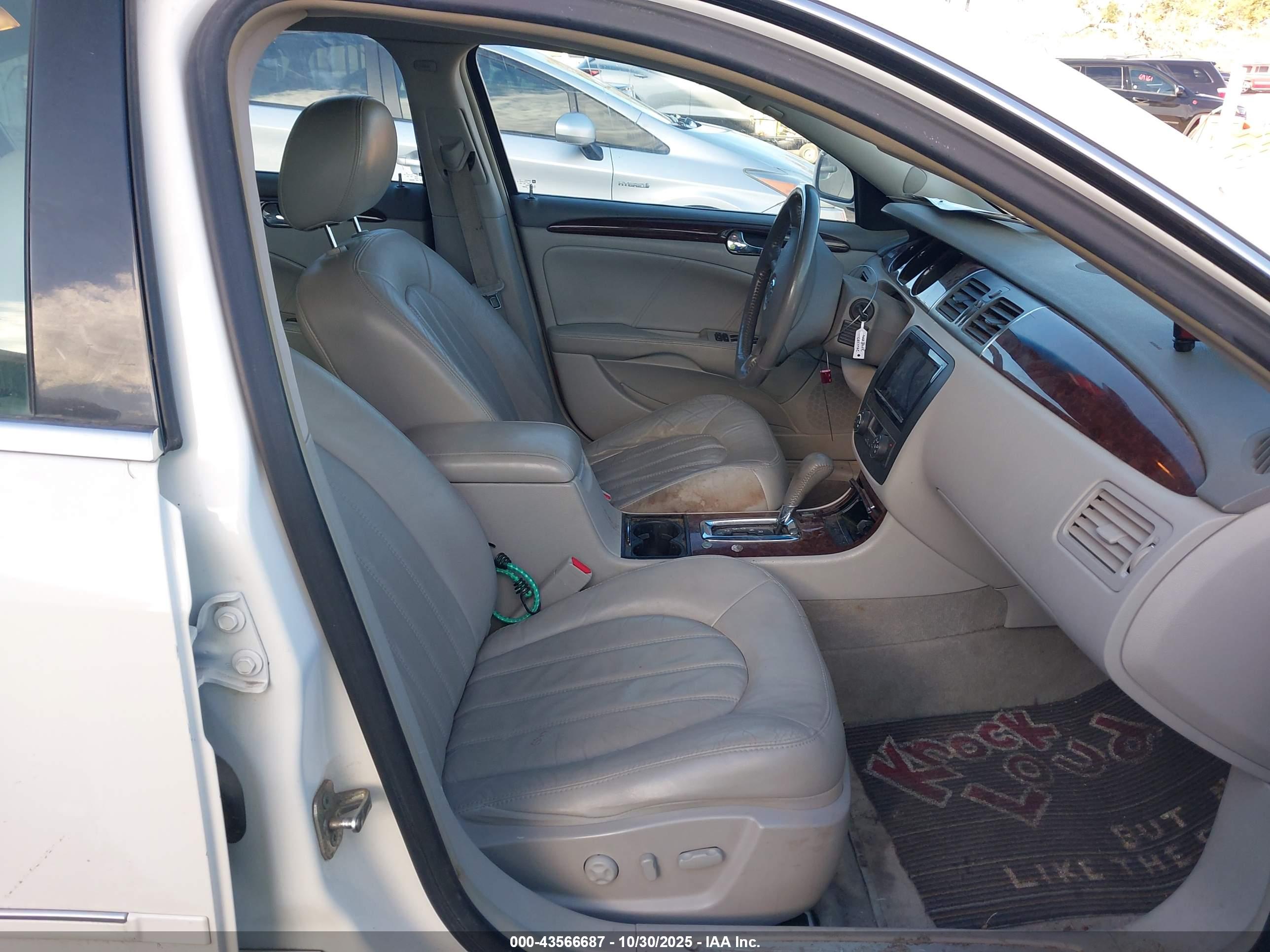 BUICK LUCERNE image 5