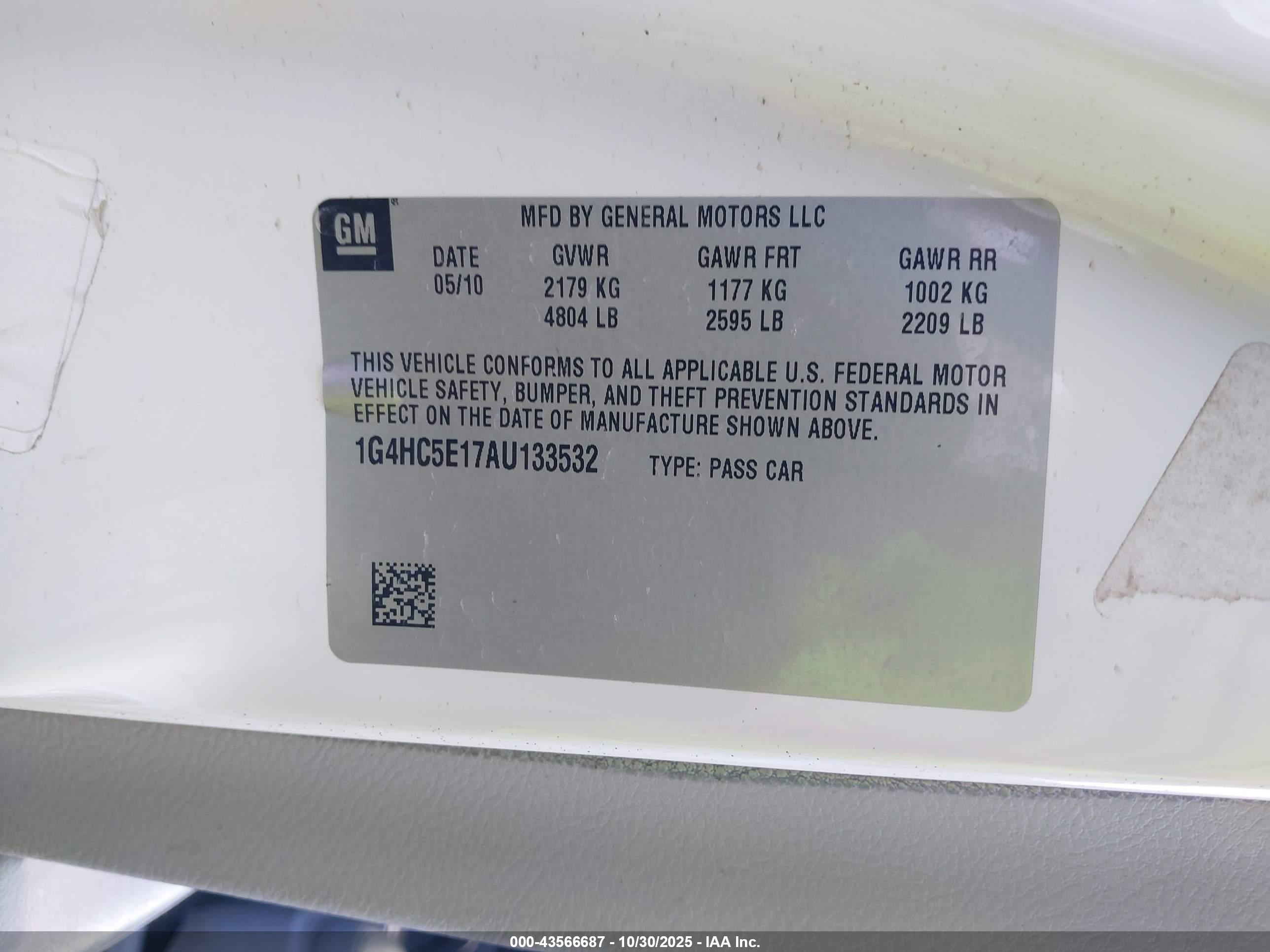 BUICK LUCERNE image 9