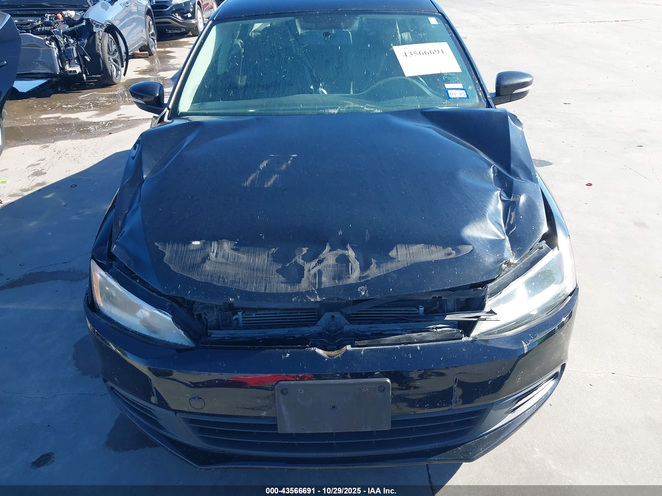 VOLKSWAGEN JETTA image 6