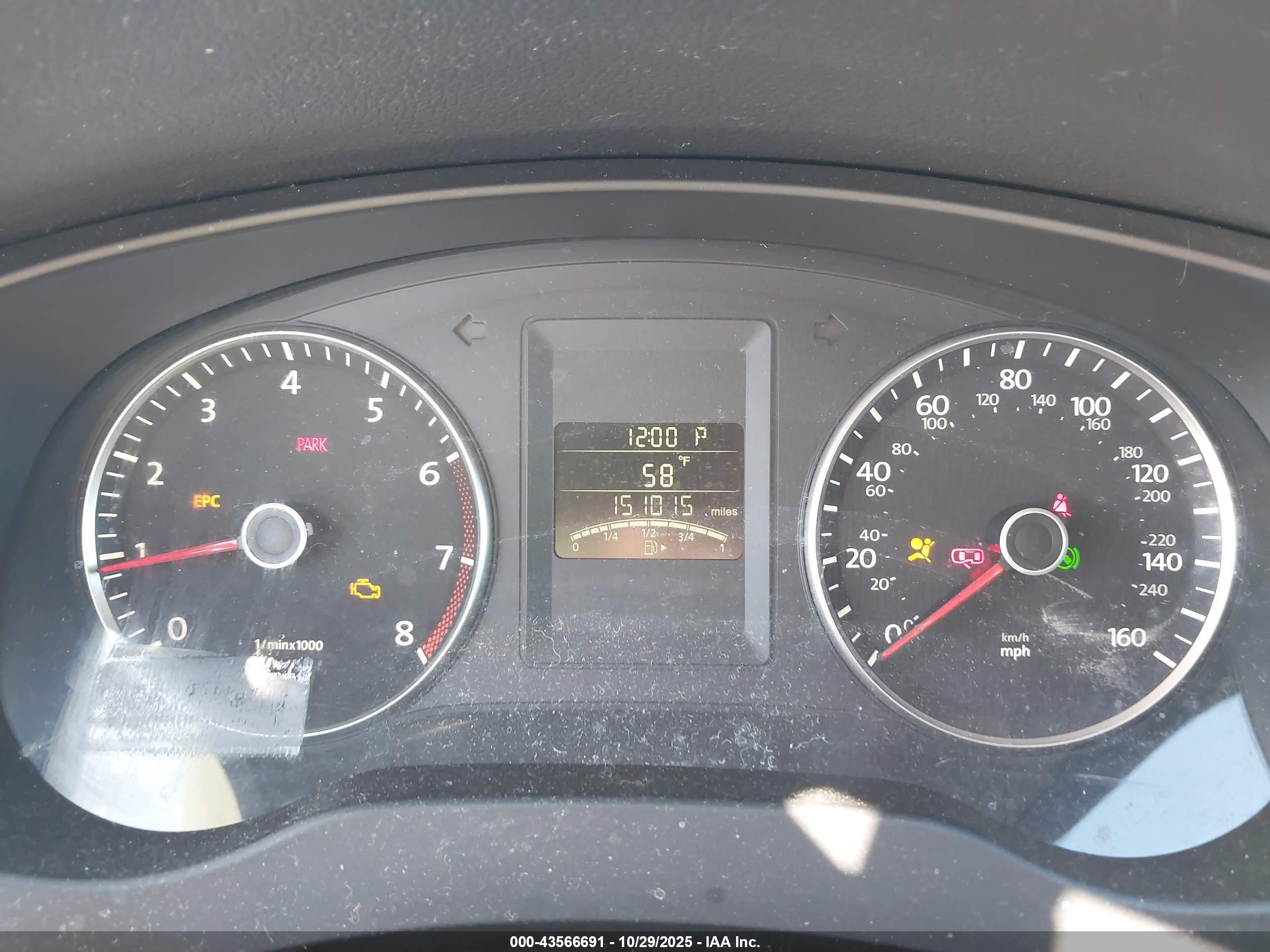 VOLKSWAGEN JETTA image 7