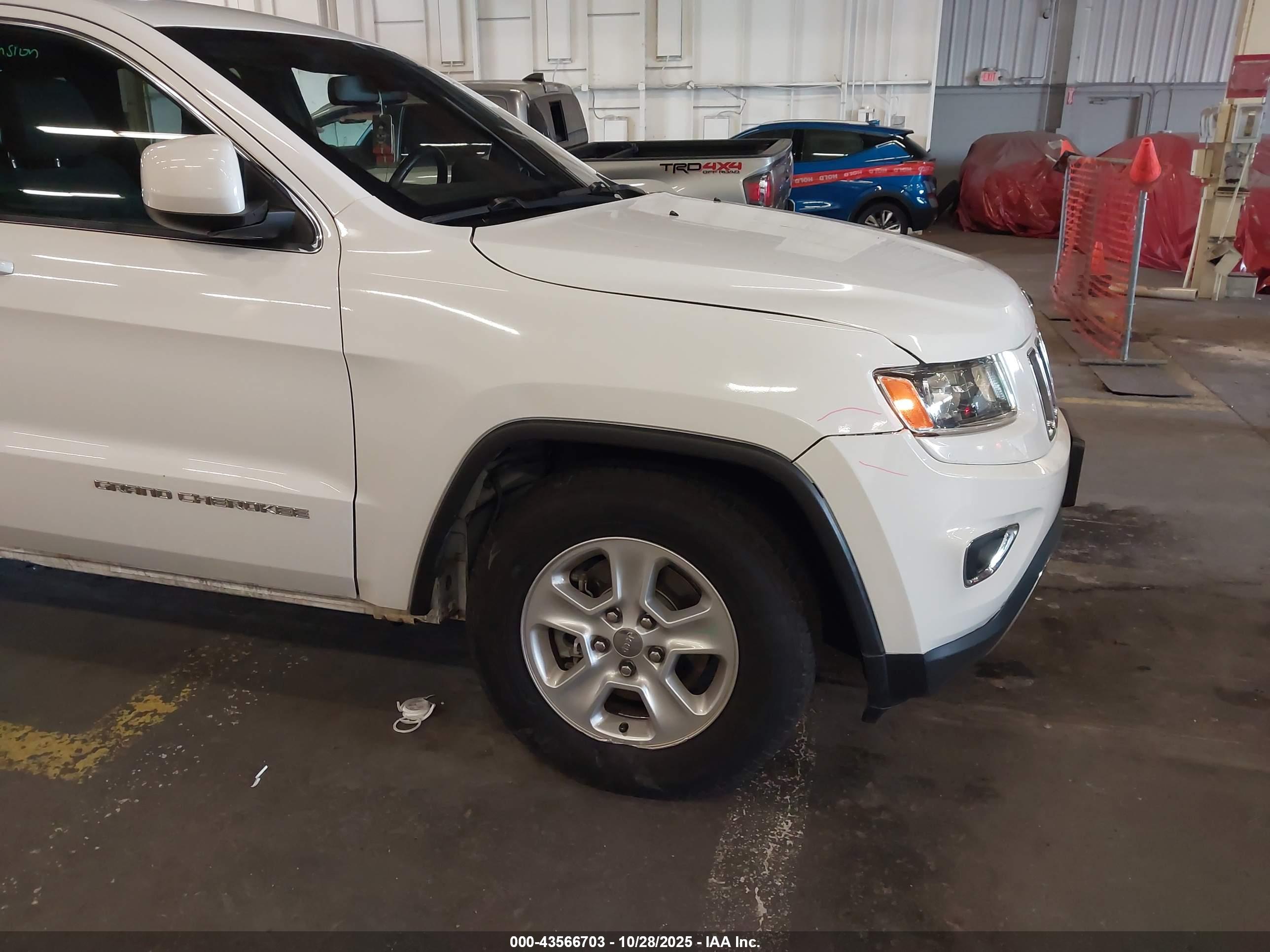 JEEP GRAND image 6
