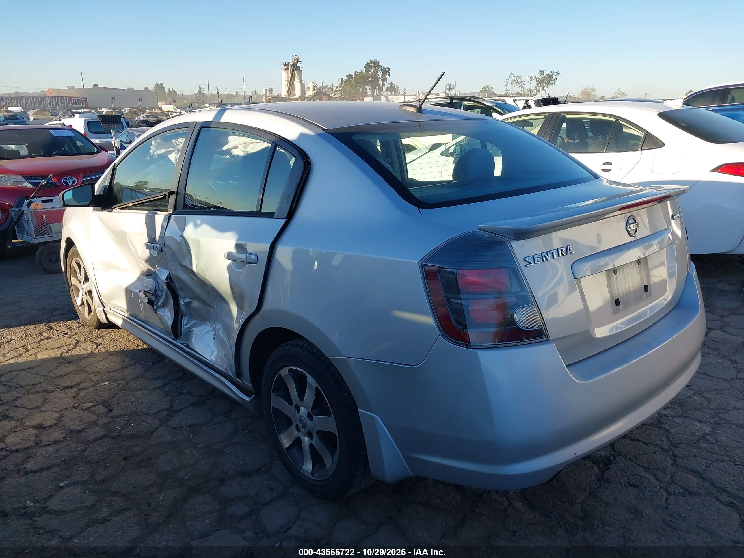 NISSAN SENTRA image 3