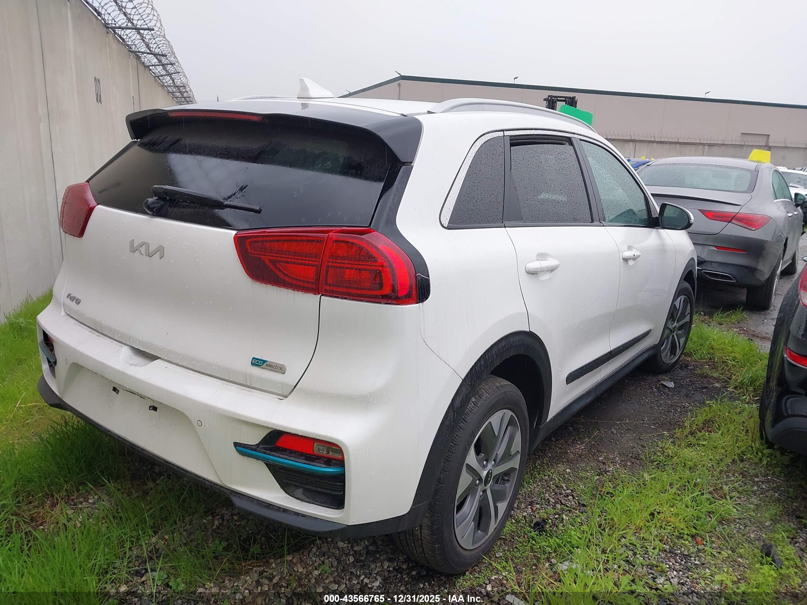 KIA NIRO image 4
