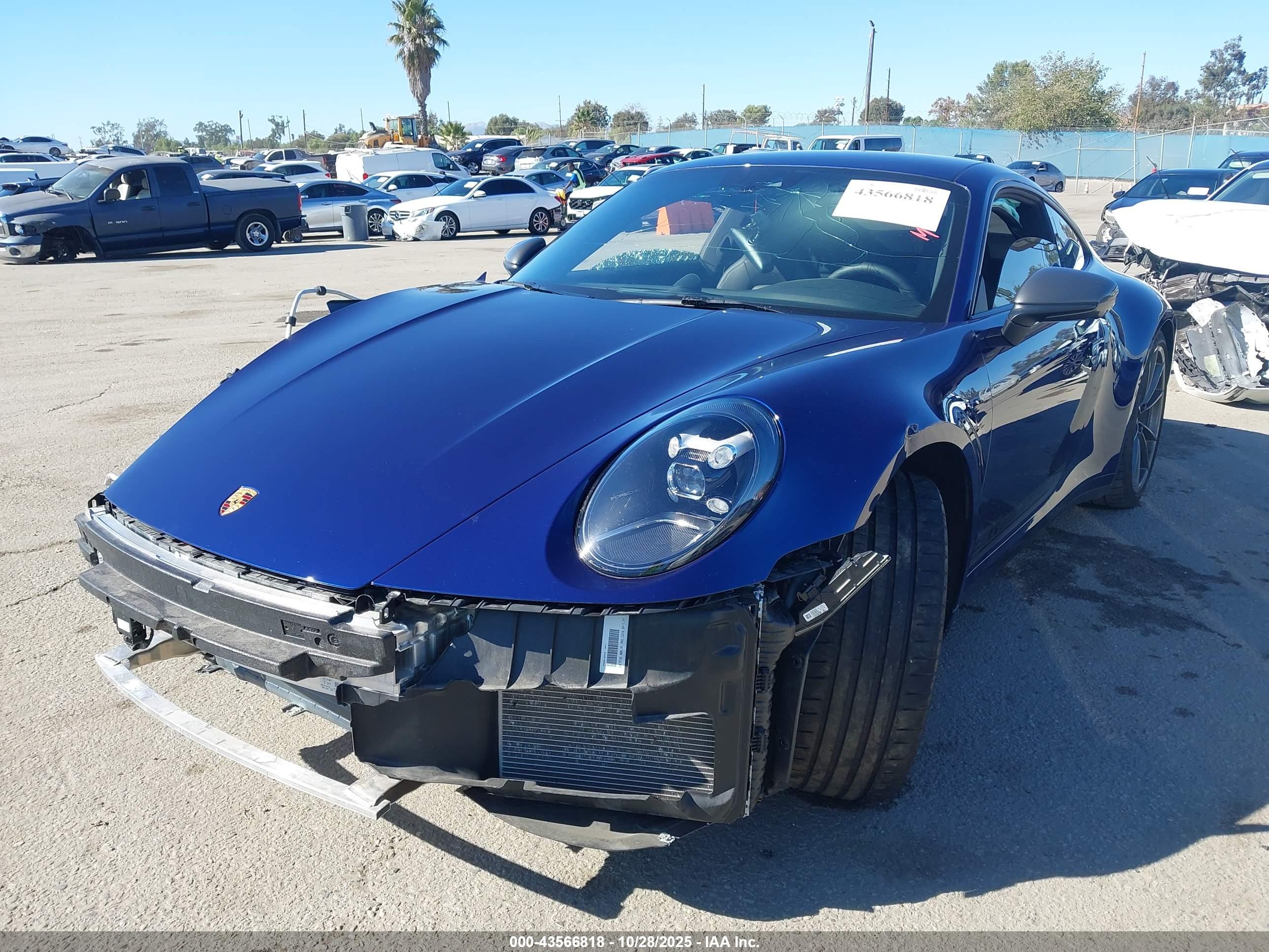 PORSCHE 911 image 2