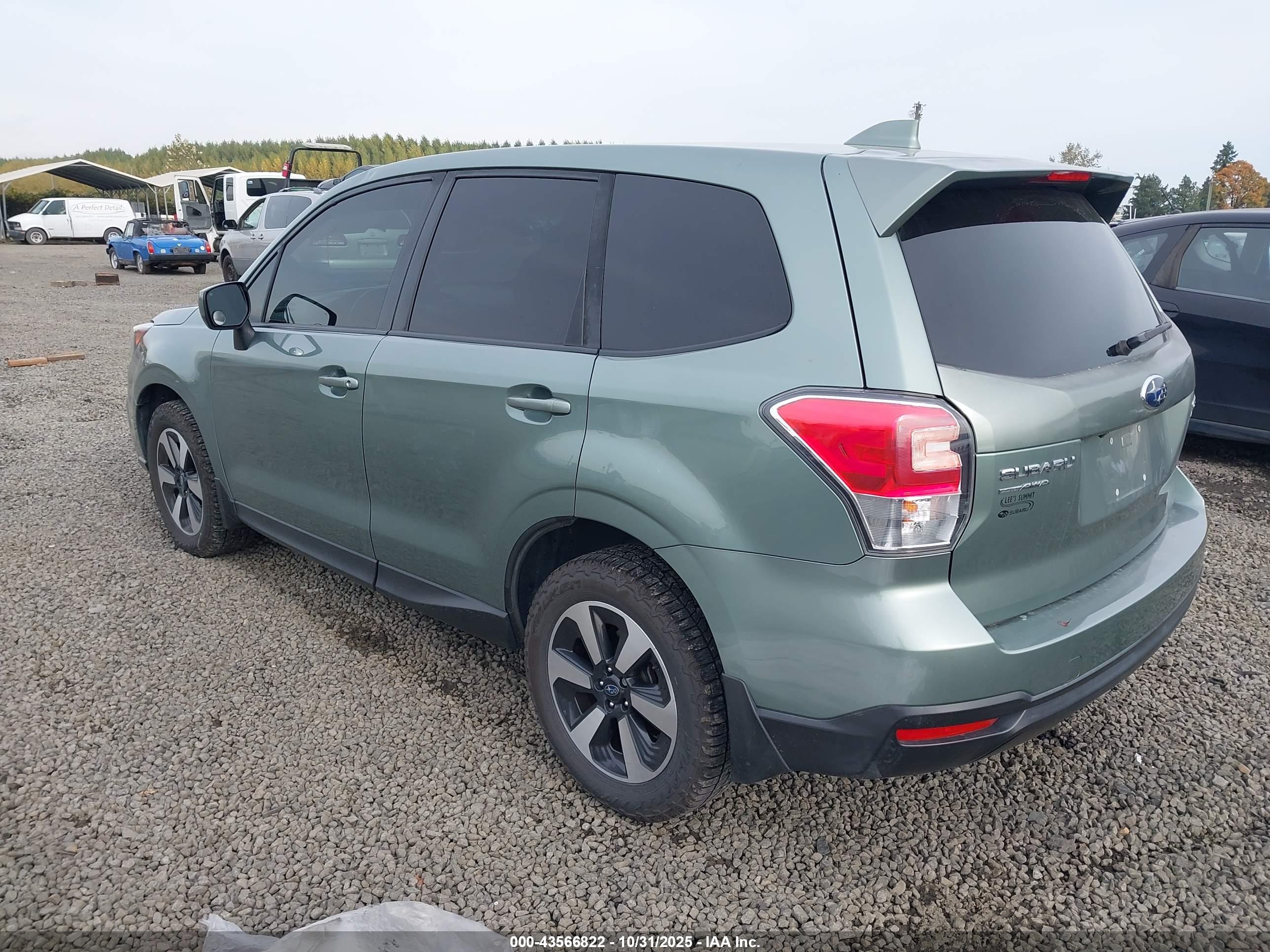 SUBARU FORESTER image 3