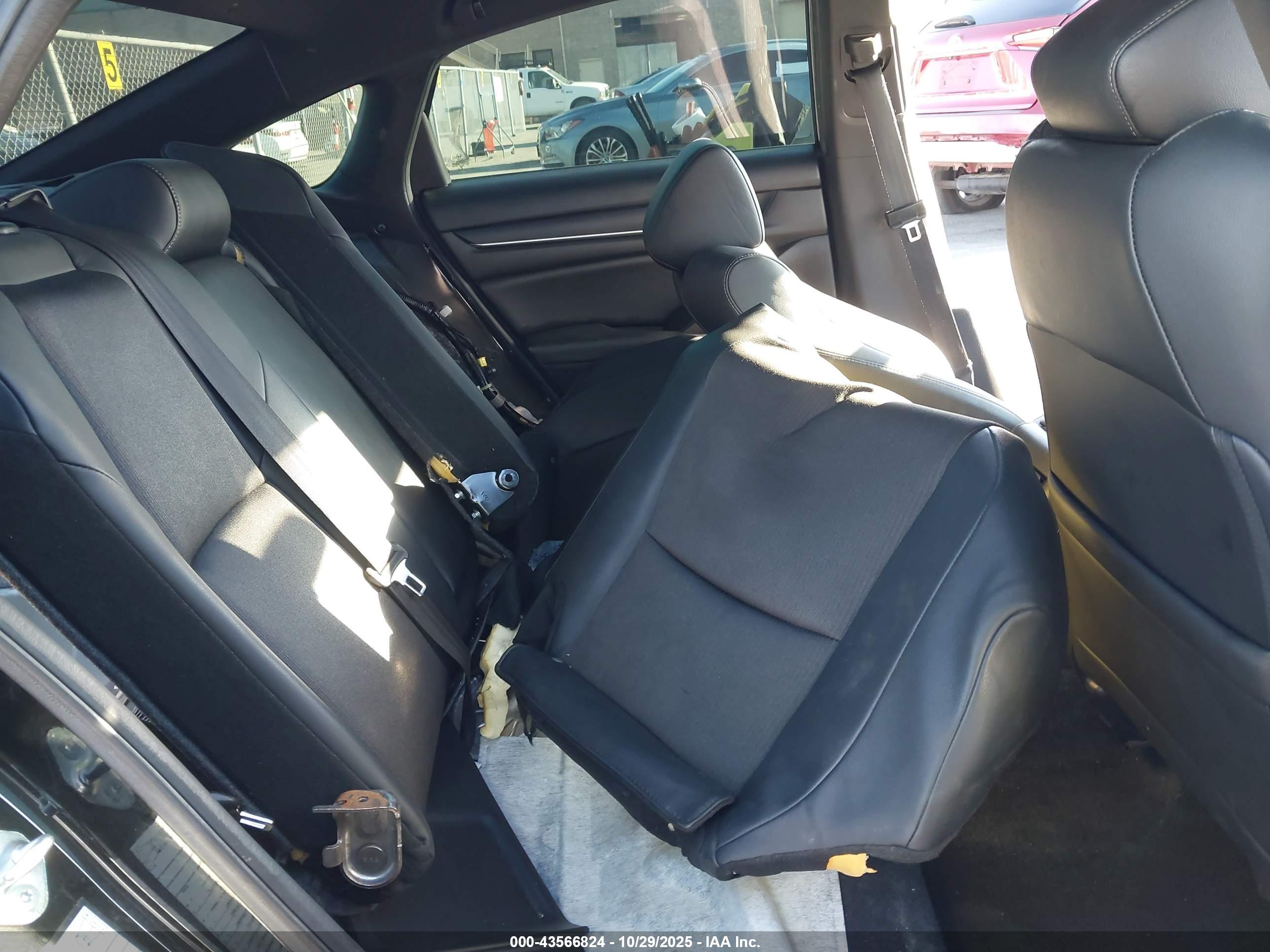 HONDA ACCORD image 8