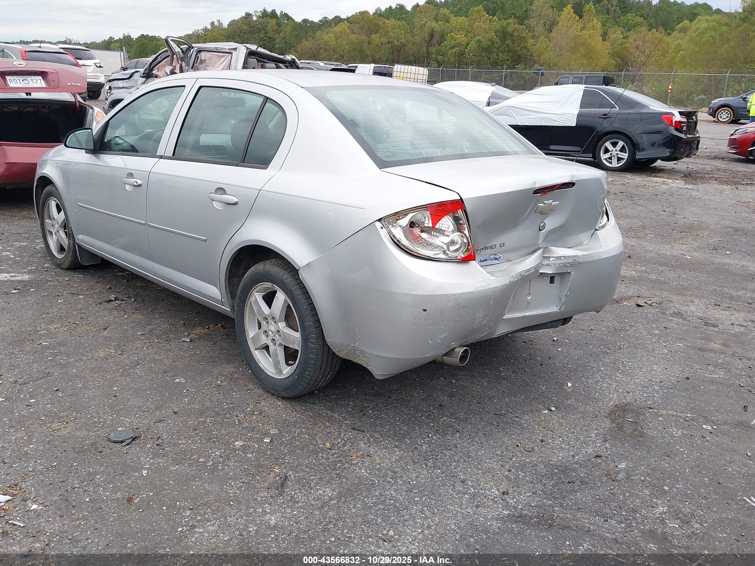 CHEVROLET COBALT image 3