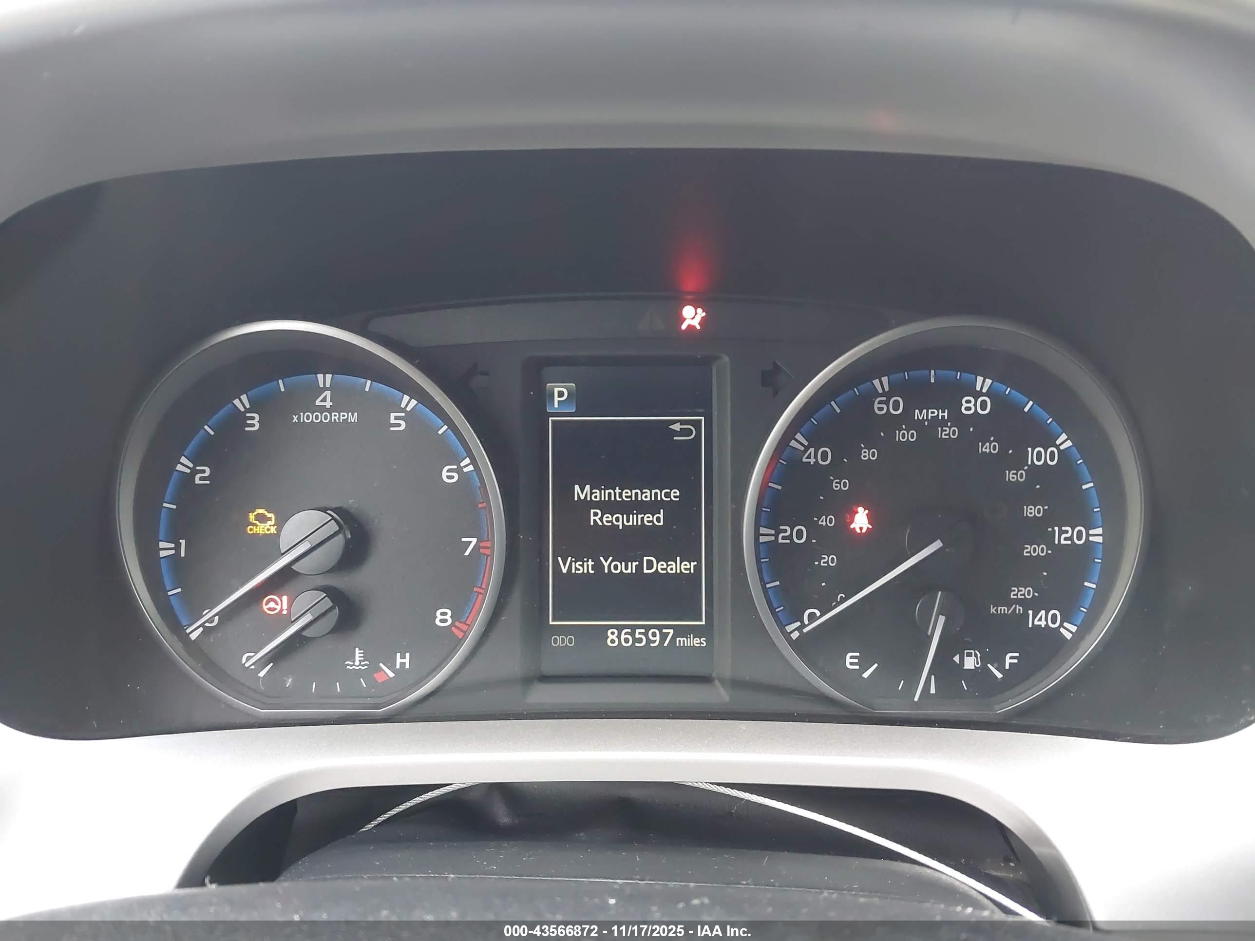 TOYOTA RAV4 image 7