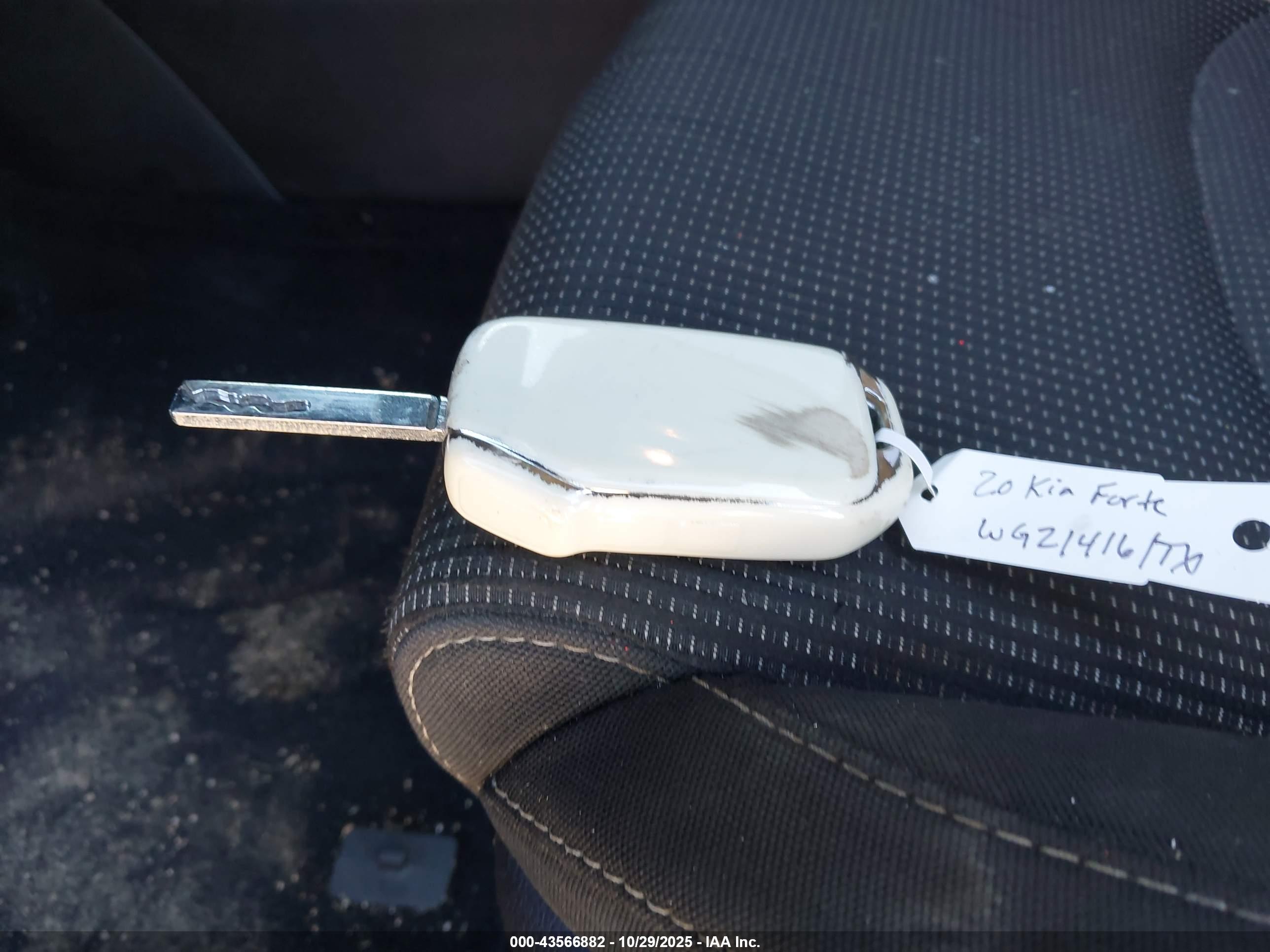 KIA FORTE image 11