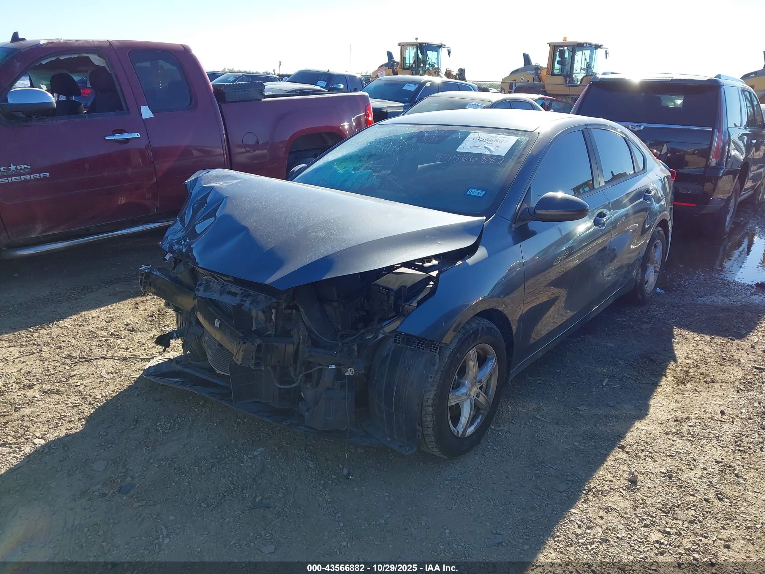 KIA FORTE image 2