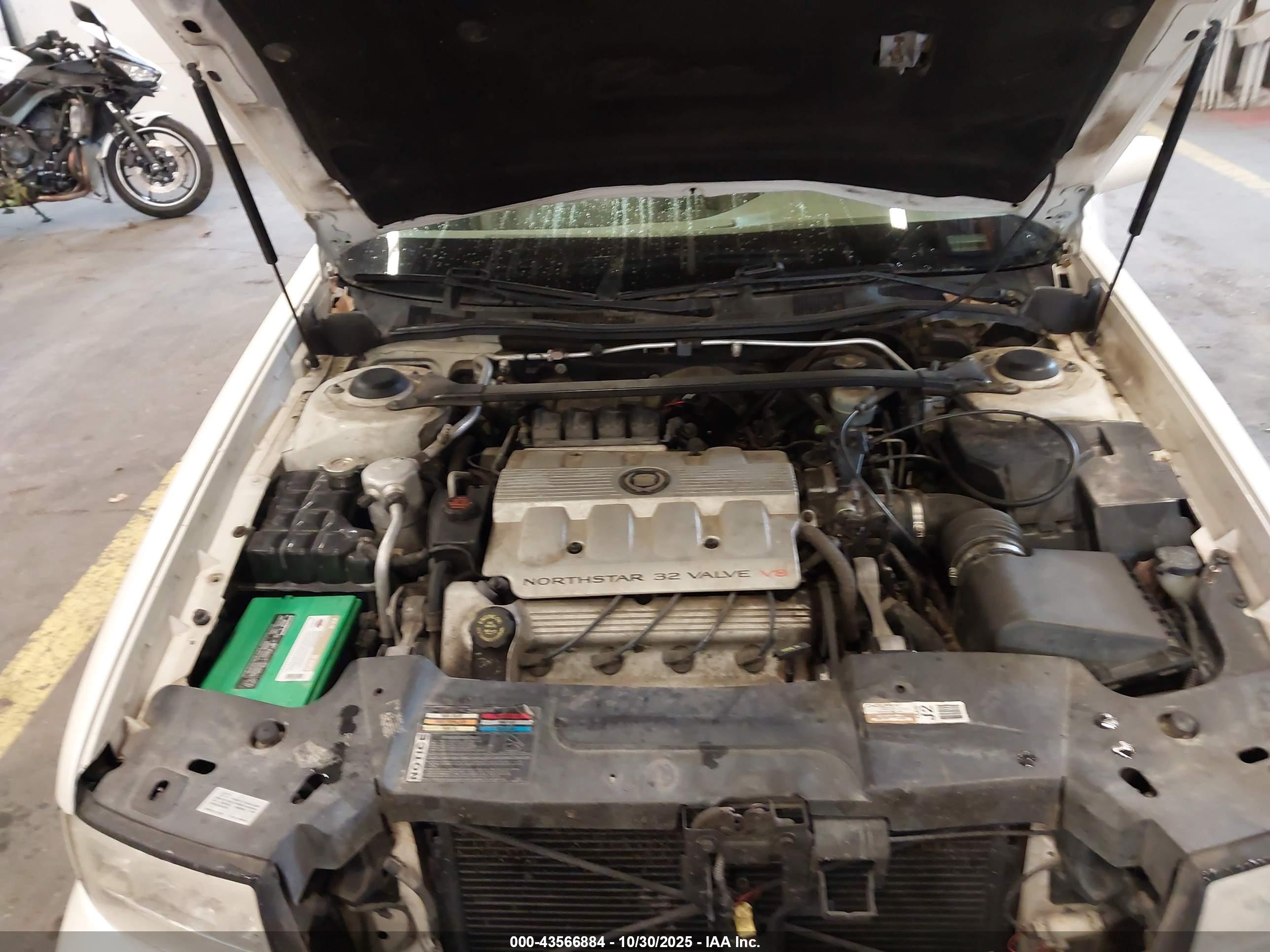 CADILLAC DEVILLE image 10