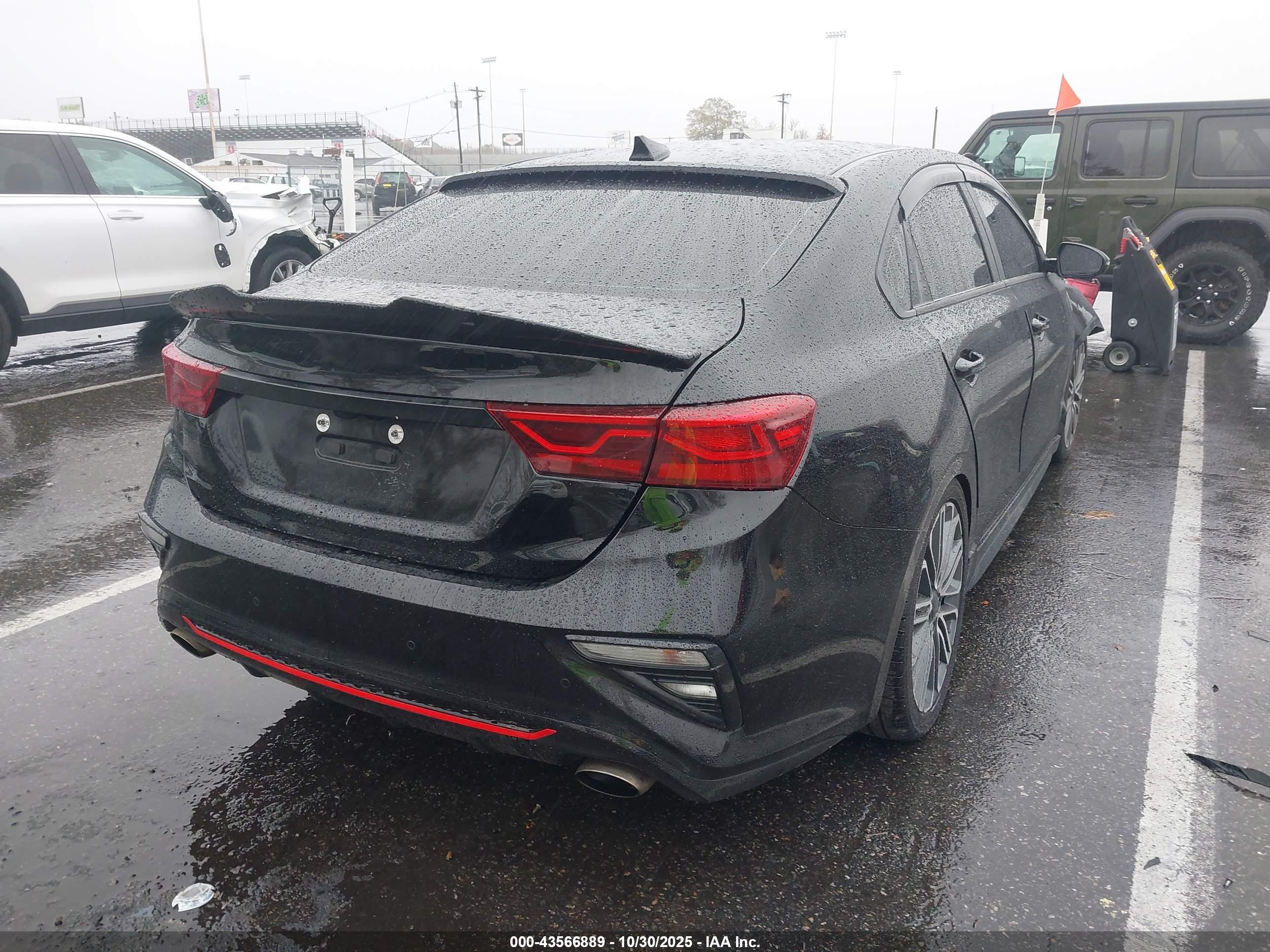 KIA FORTE image 4