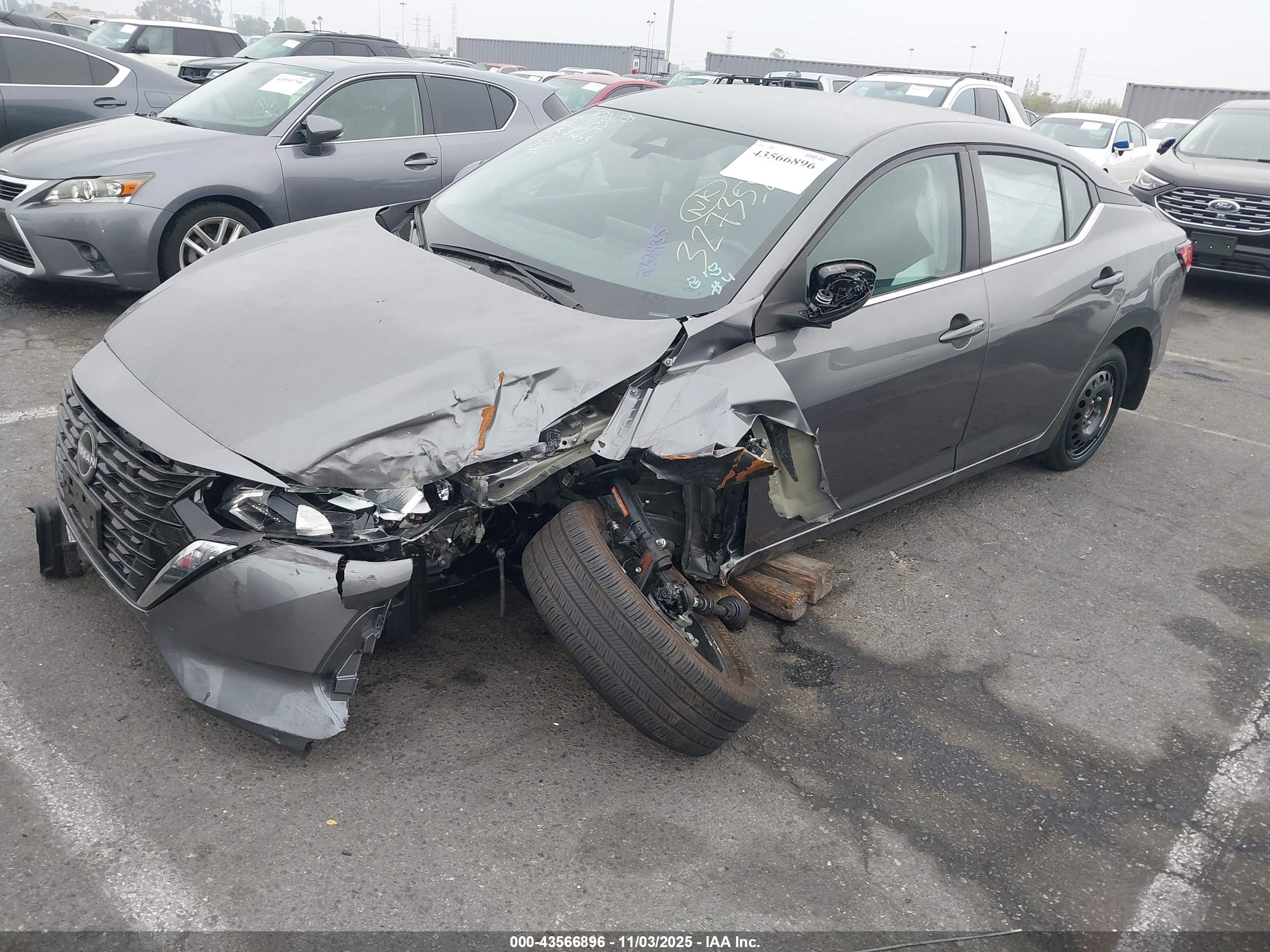 NISSAN SENTRA image 2