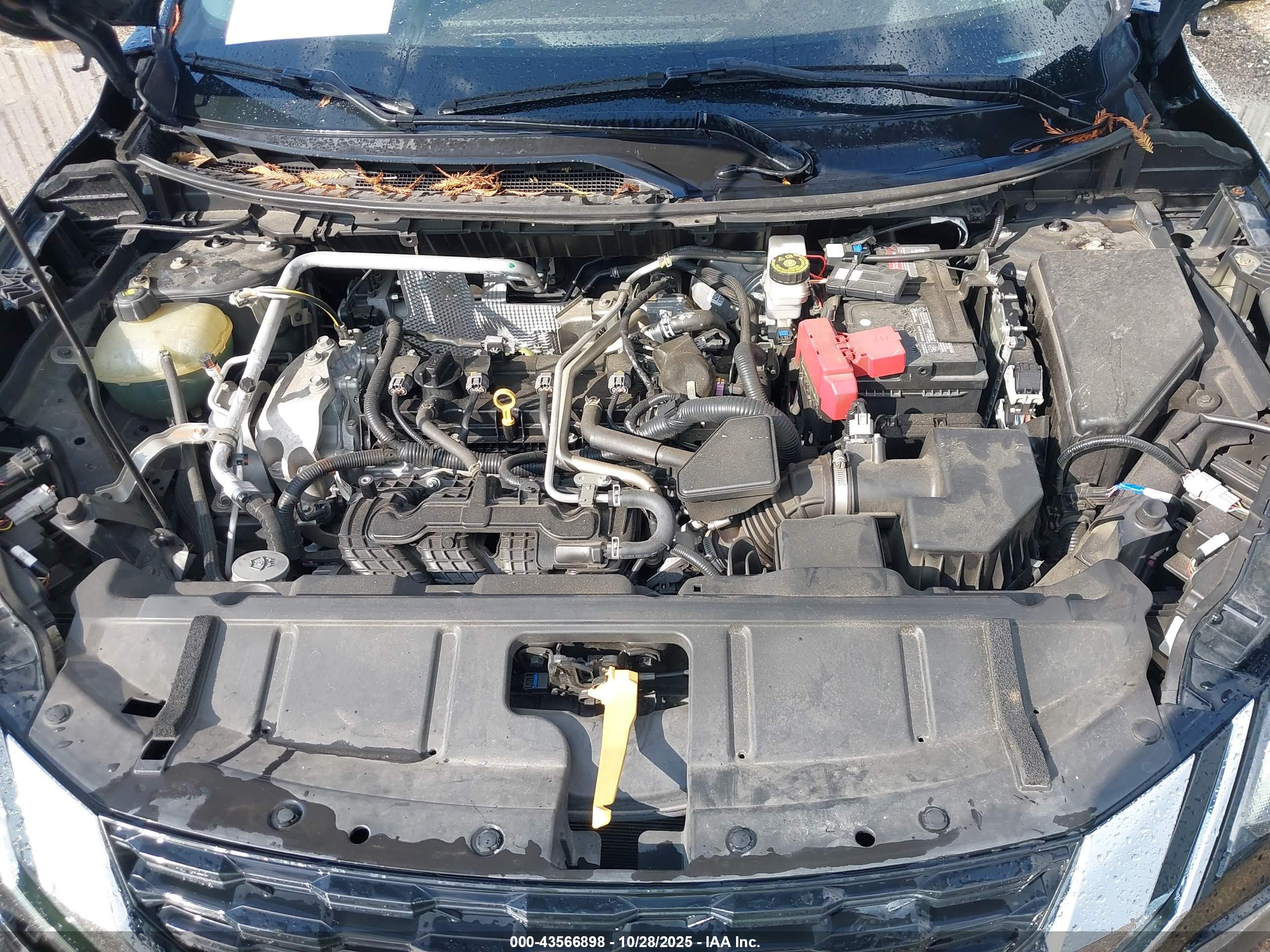 NISSAN ROGUE image 10