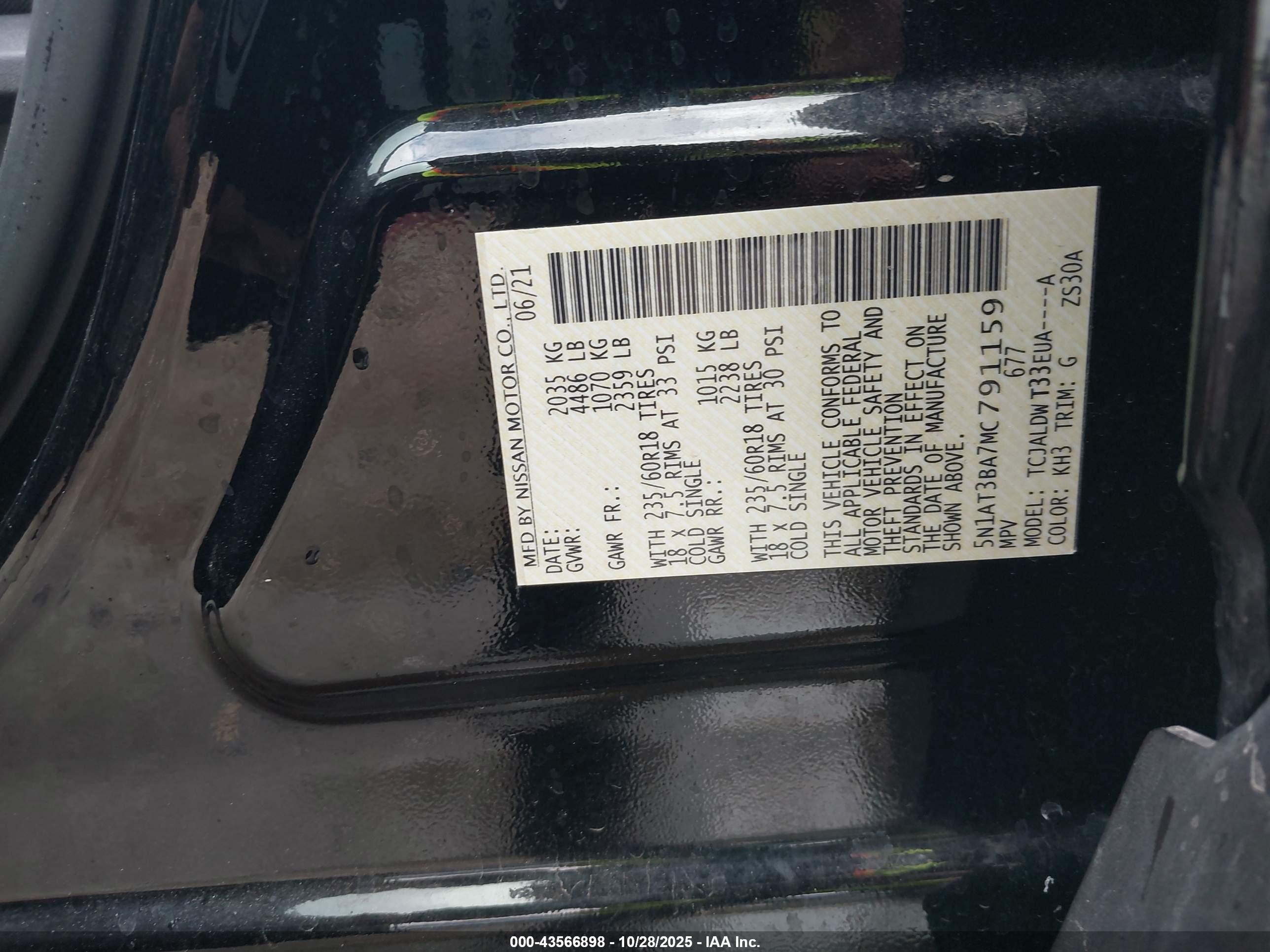NISSAN ROGUE image 9