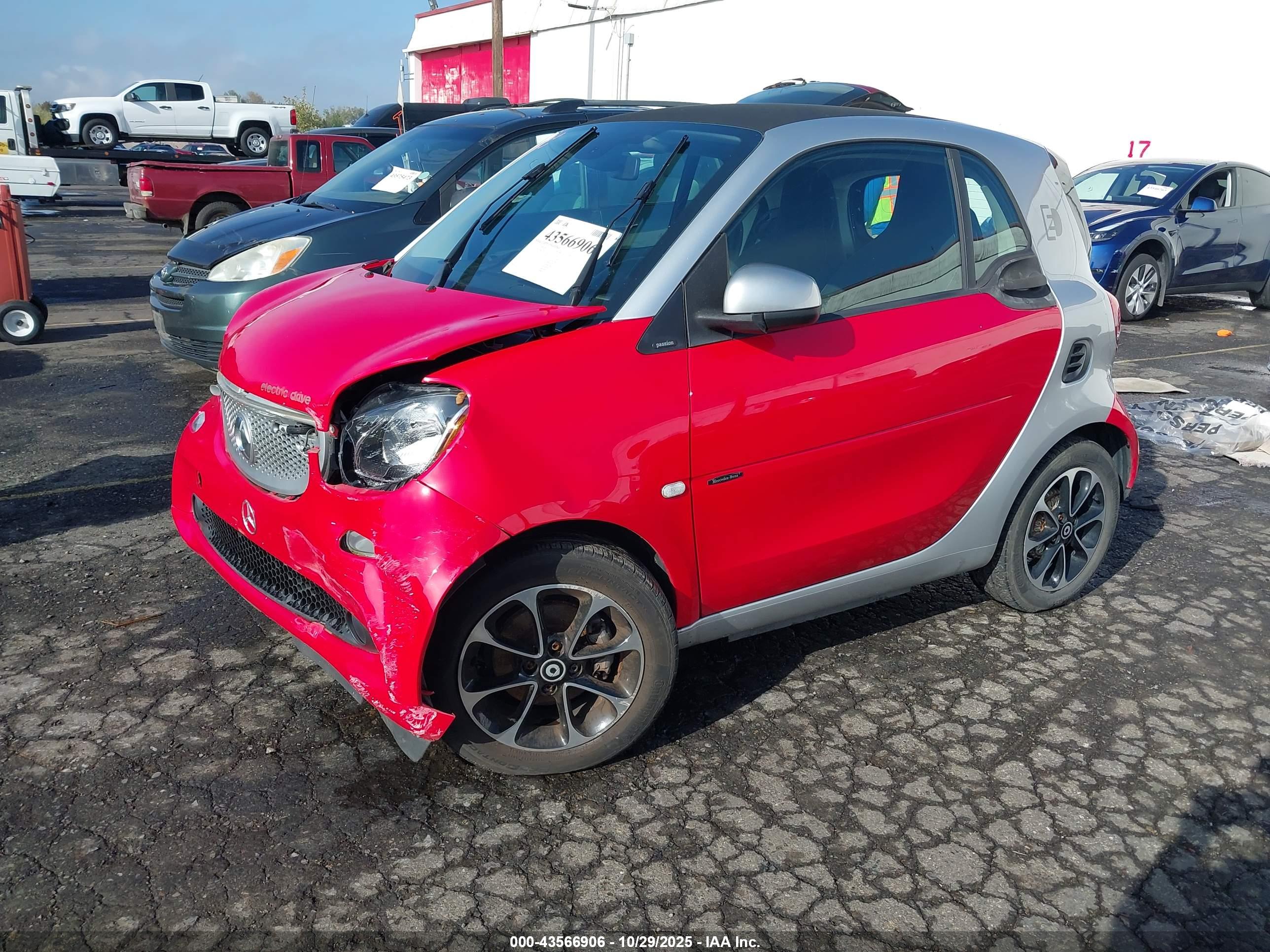 SMART FORTWO image 2
