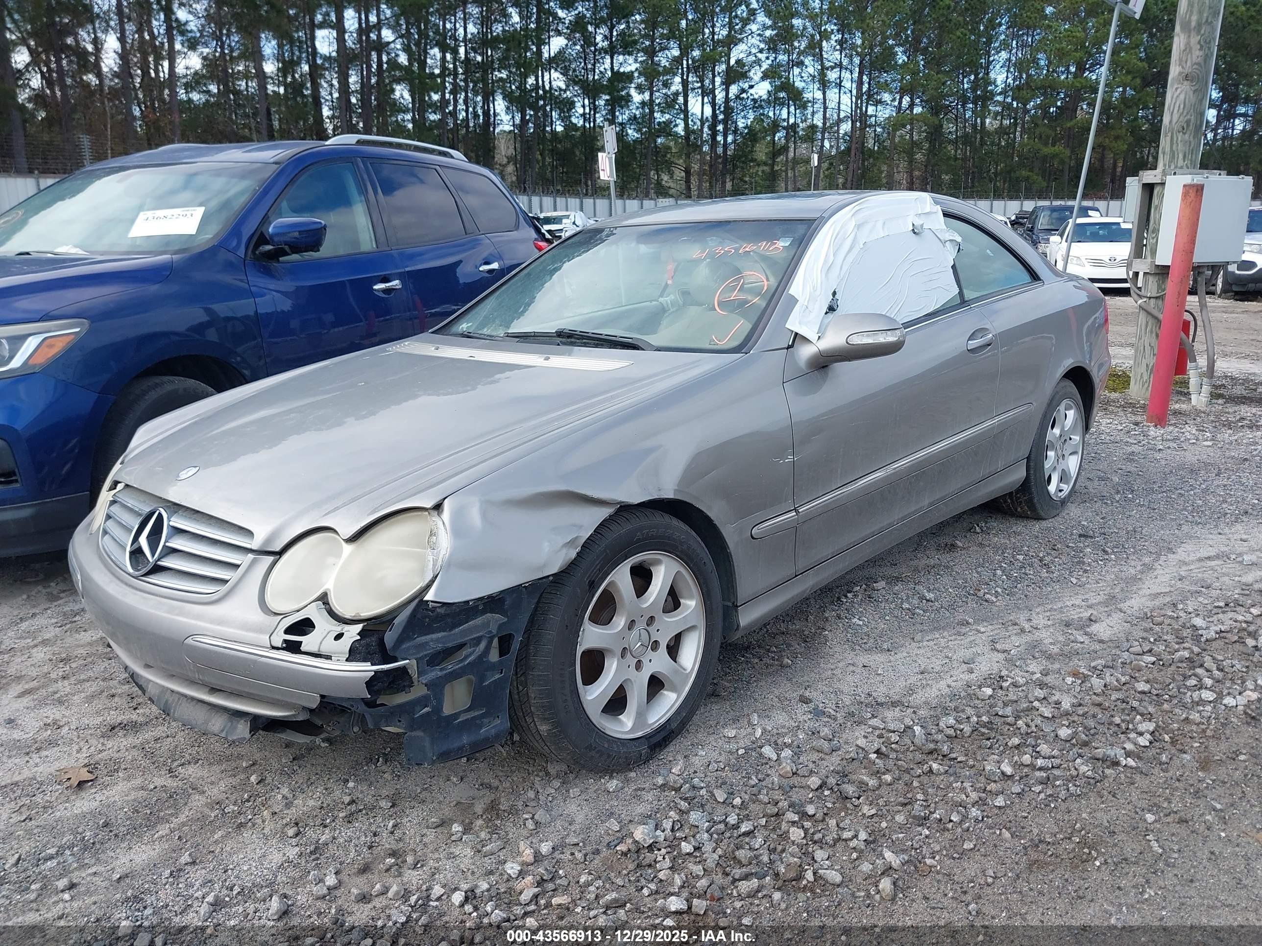 MERCEDES-BENZ CLK image 2