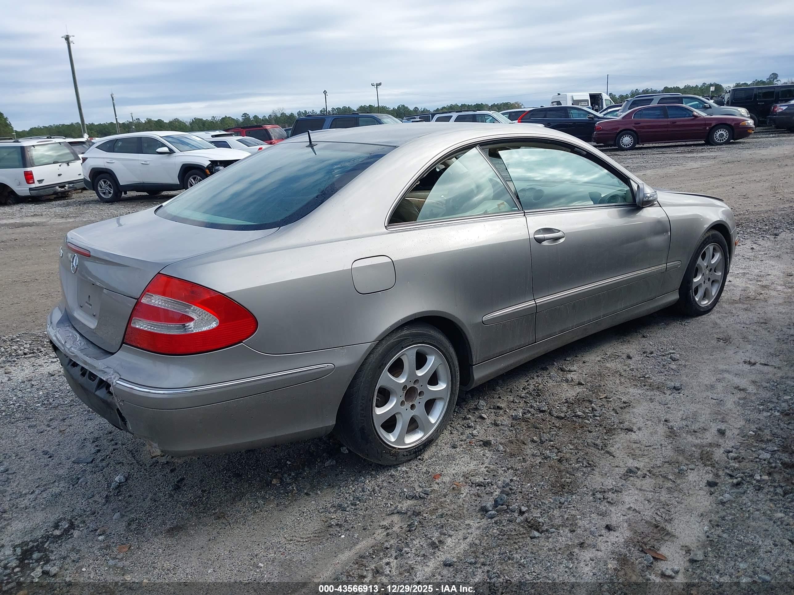 MERCEDES-BENZ CLK image 4