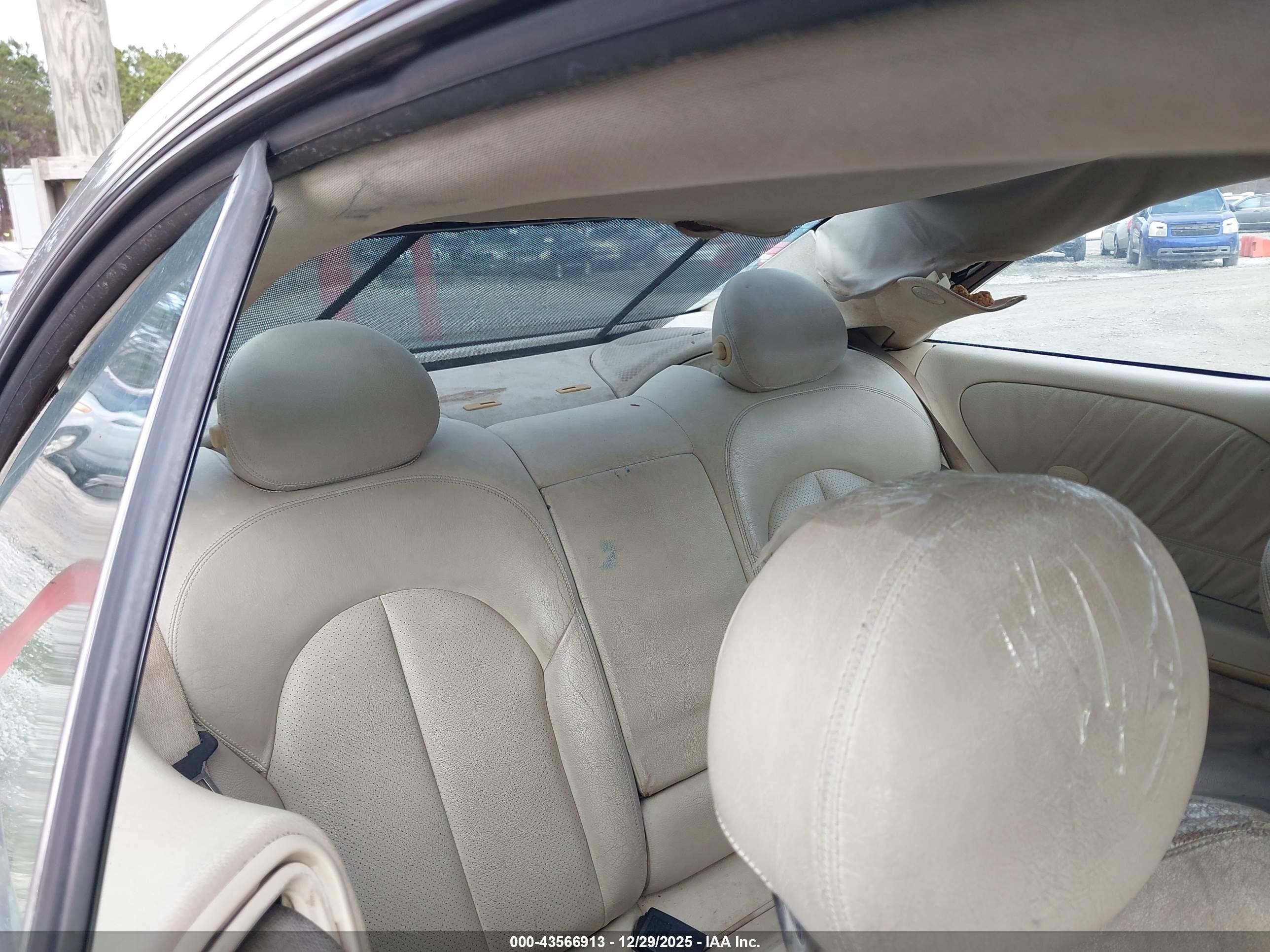 MERCEDES-BENZ CLK image 8