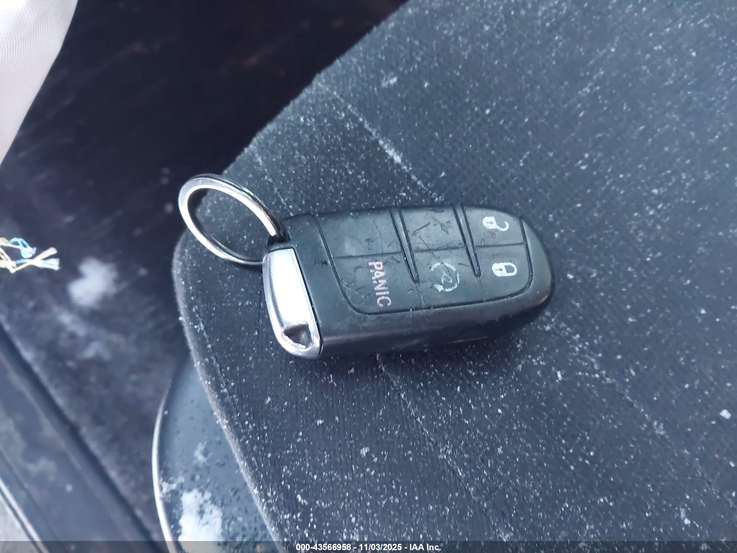 JEEP GRAND image 11