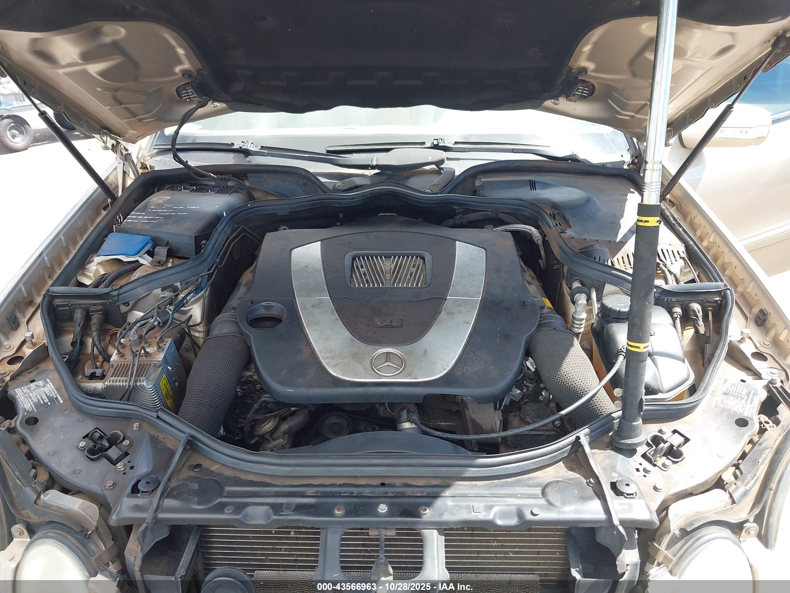 MERCEDES-BENZ E image 10