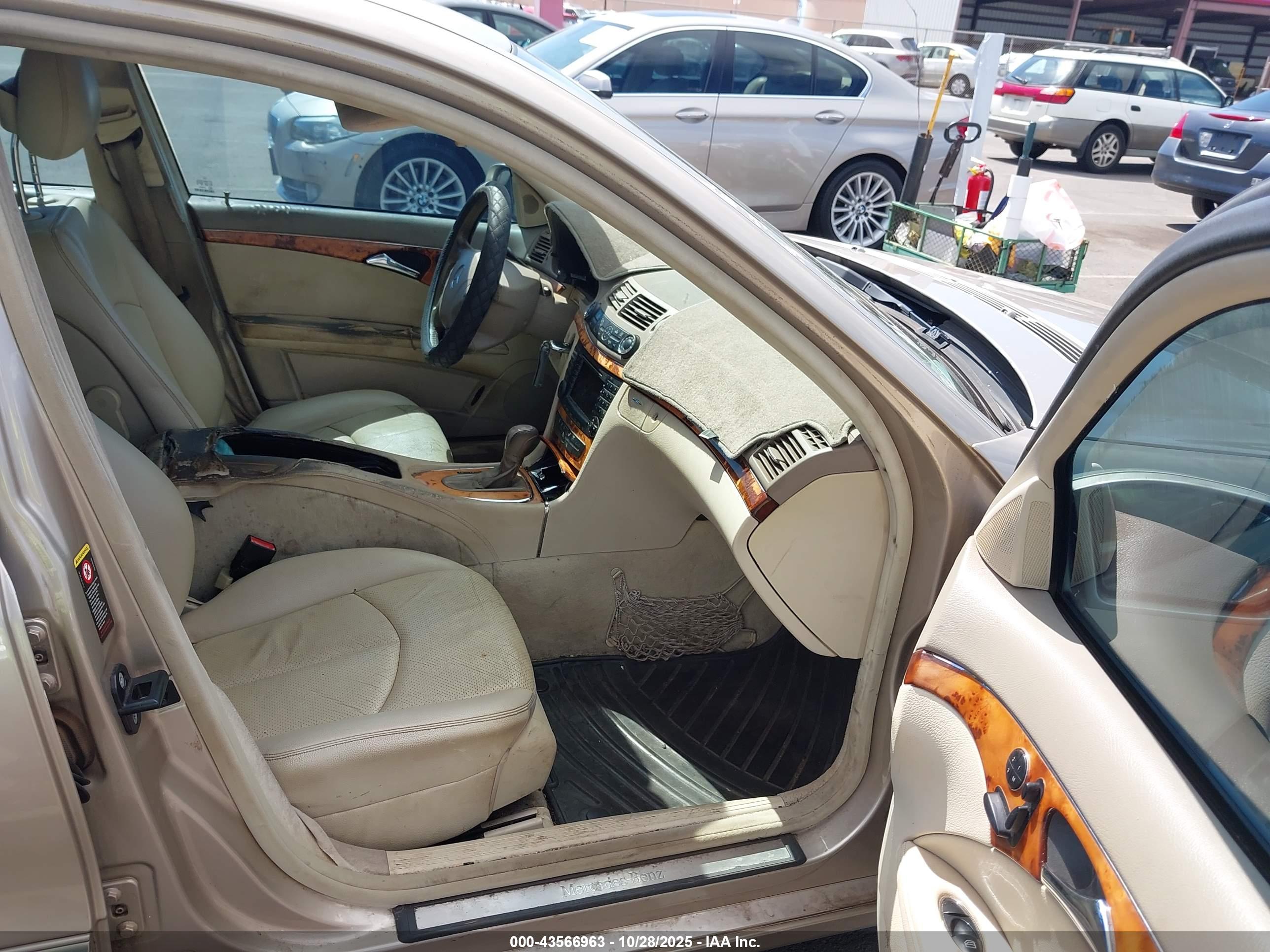 MERCEDES-BENZ E image 5