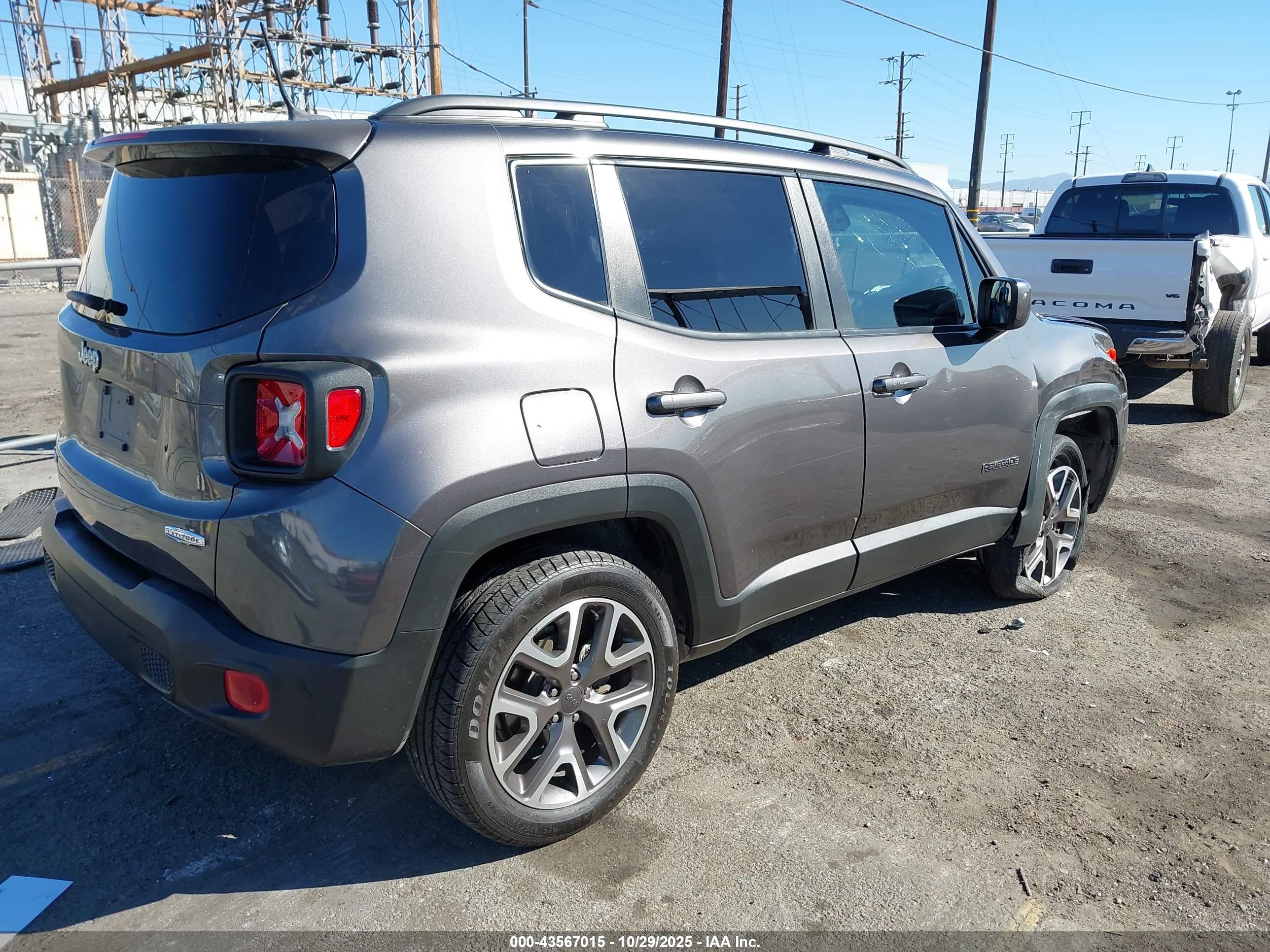 JEEP RENEGADE image 4