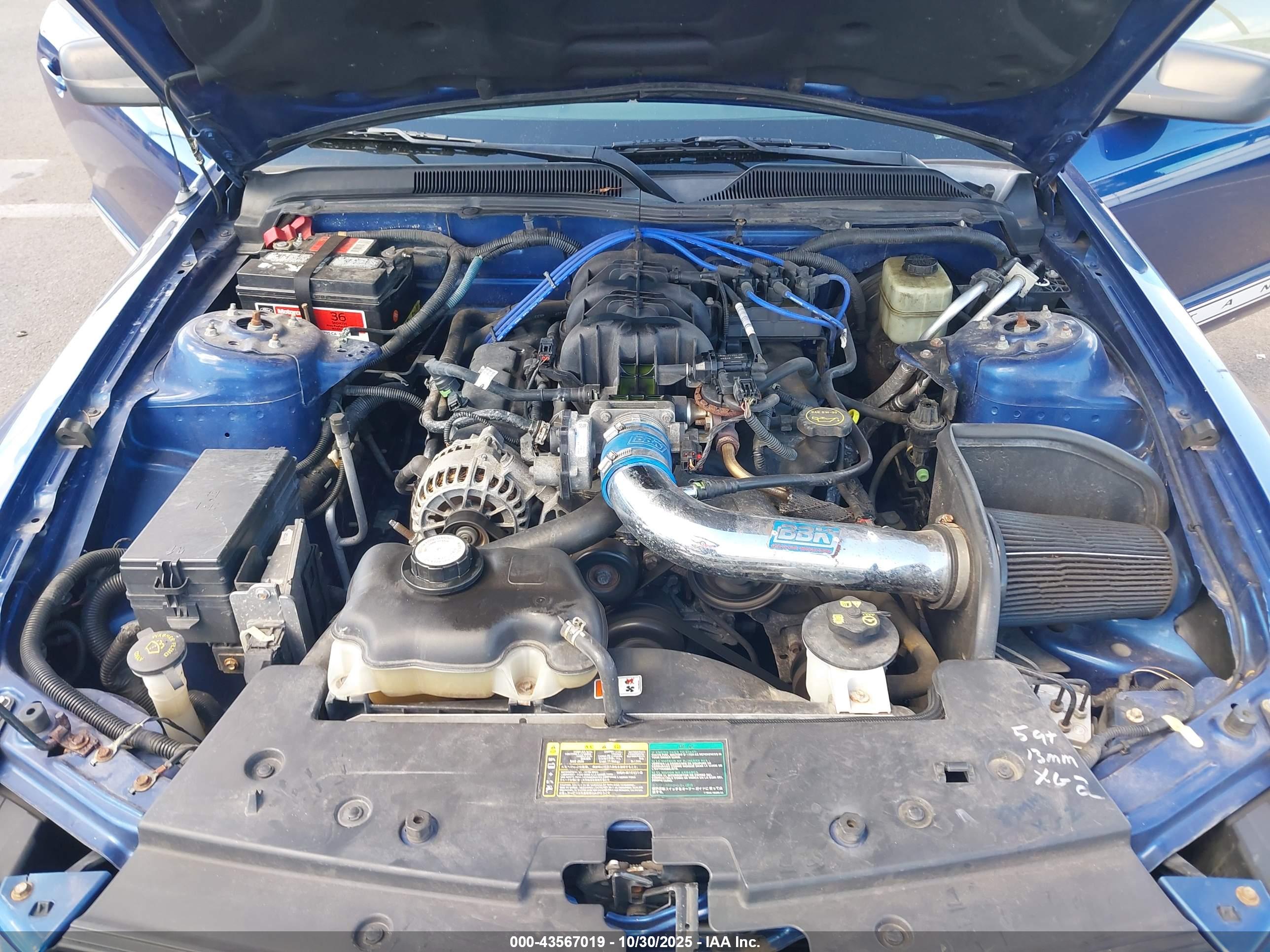 FORD MUSTANG image 10
