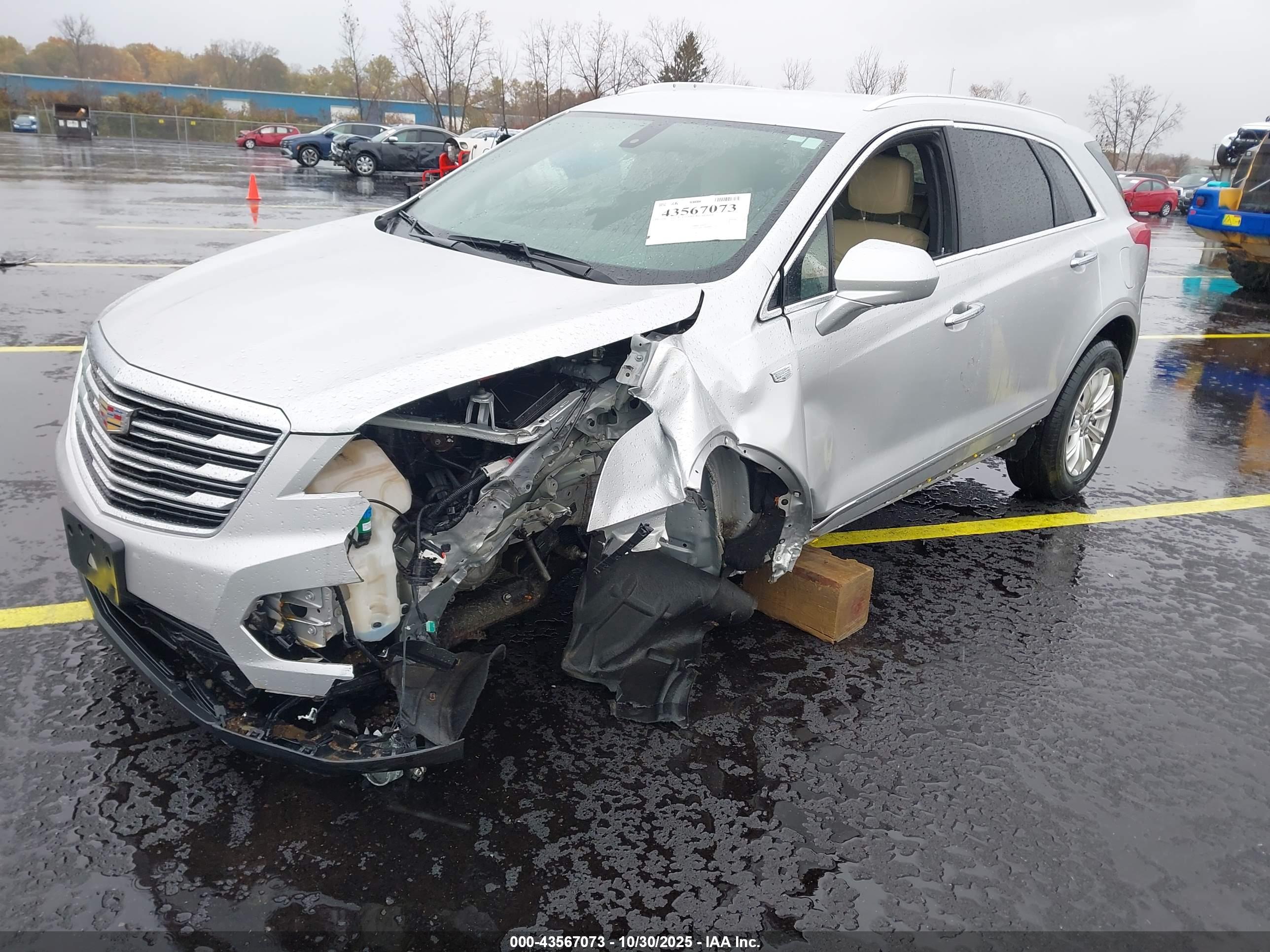 CADILLAC XT5 image 2