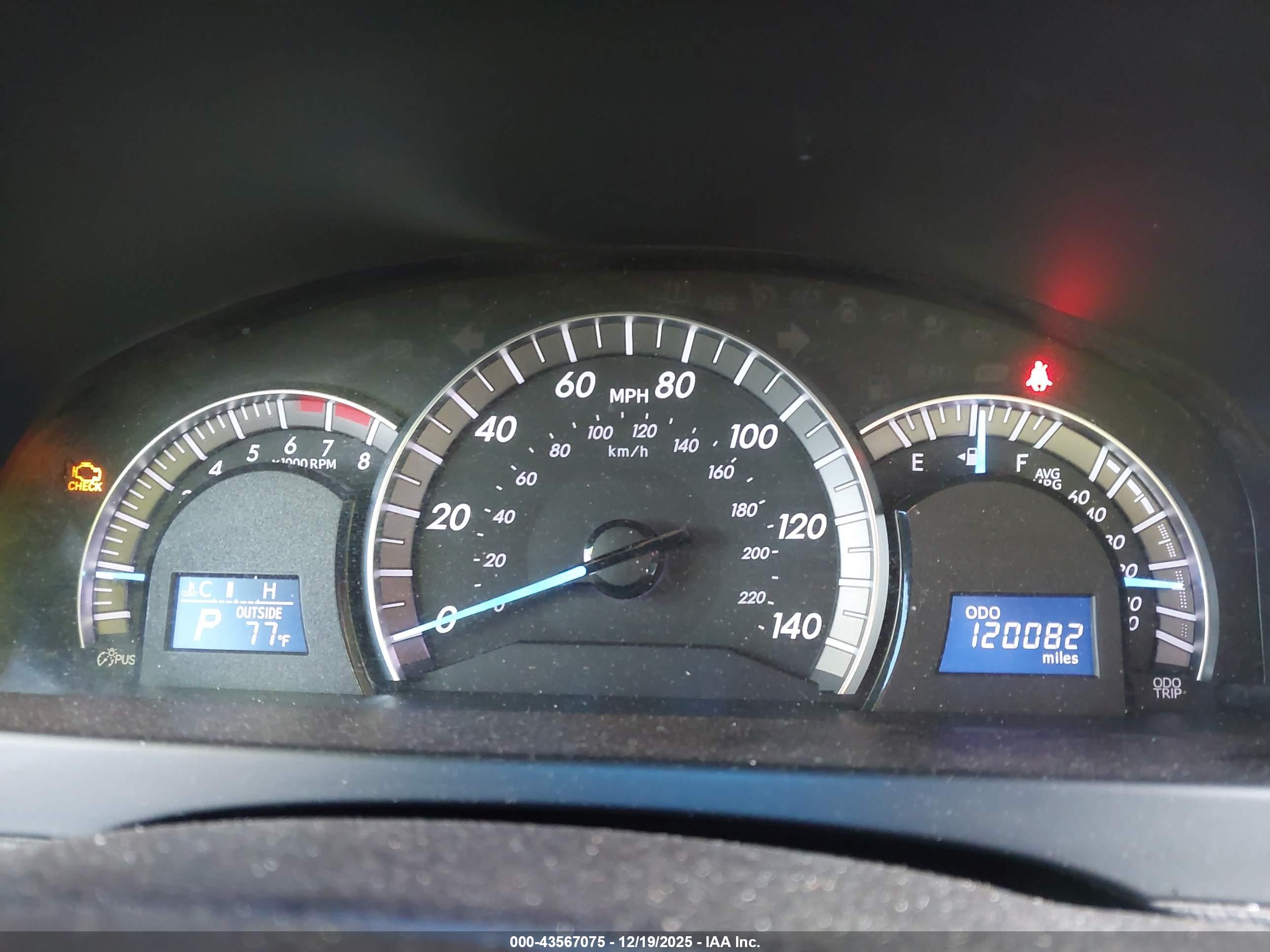 TOYOTA CAMRY image 7