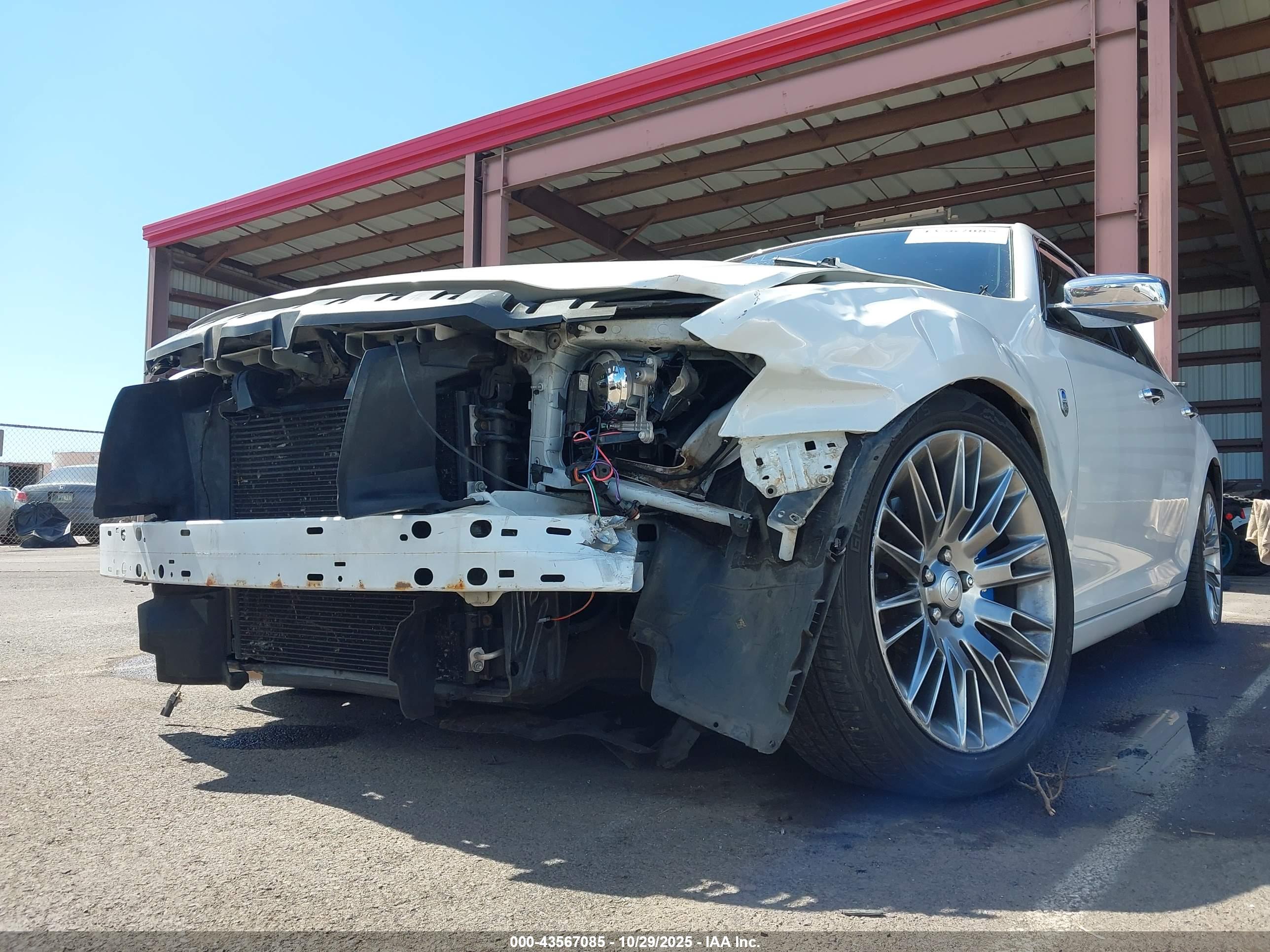 CHRYSLER 300C image 6