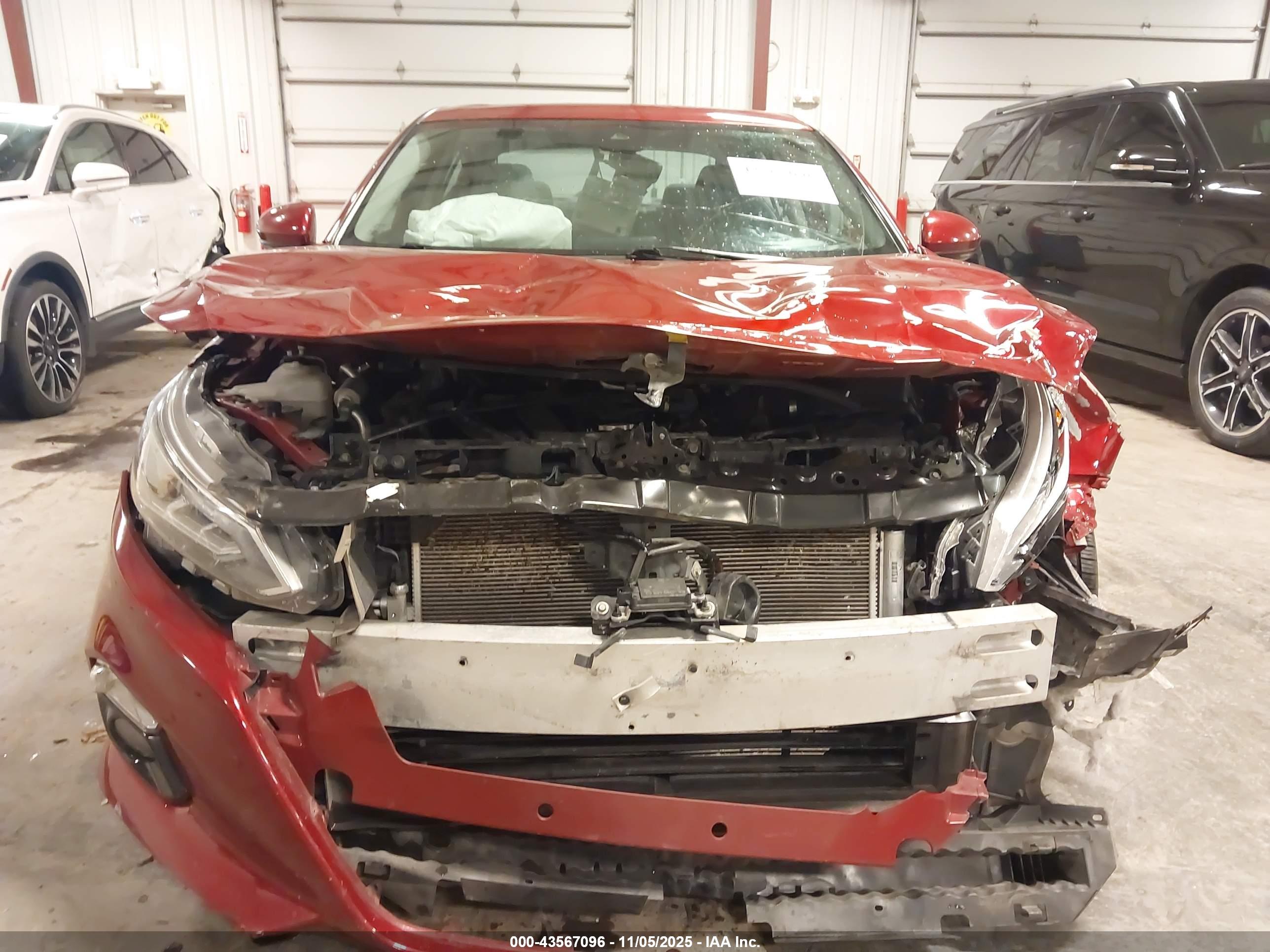 NISSAN ALTIMA image 6
