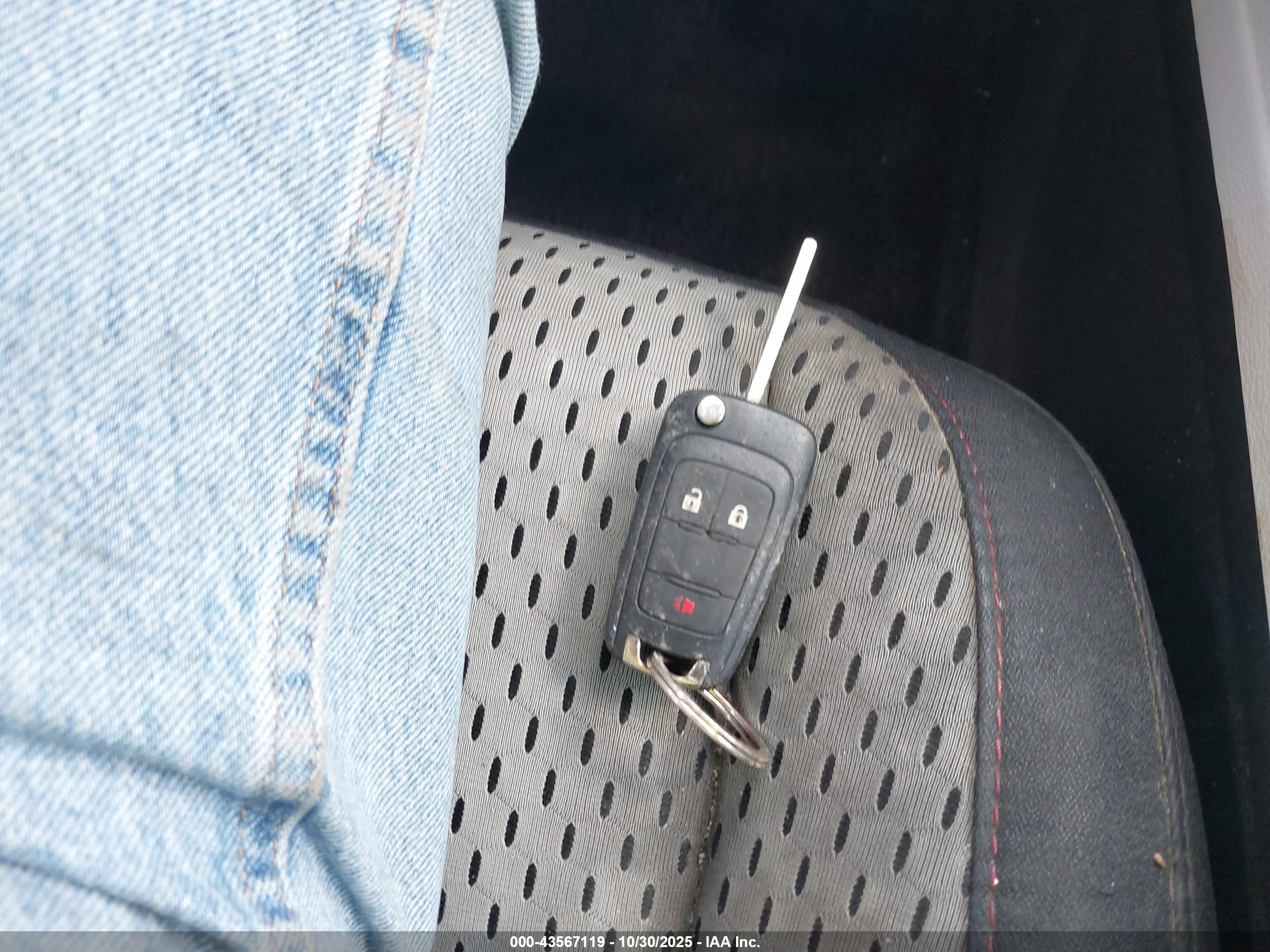 GMC TERRAIN image 11