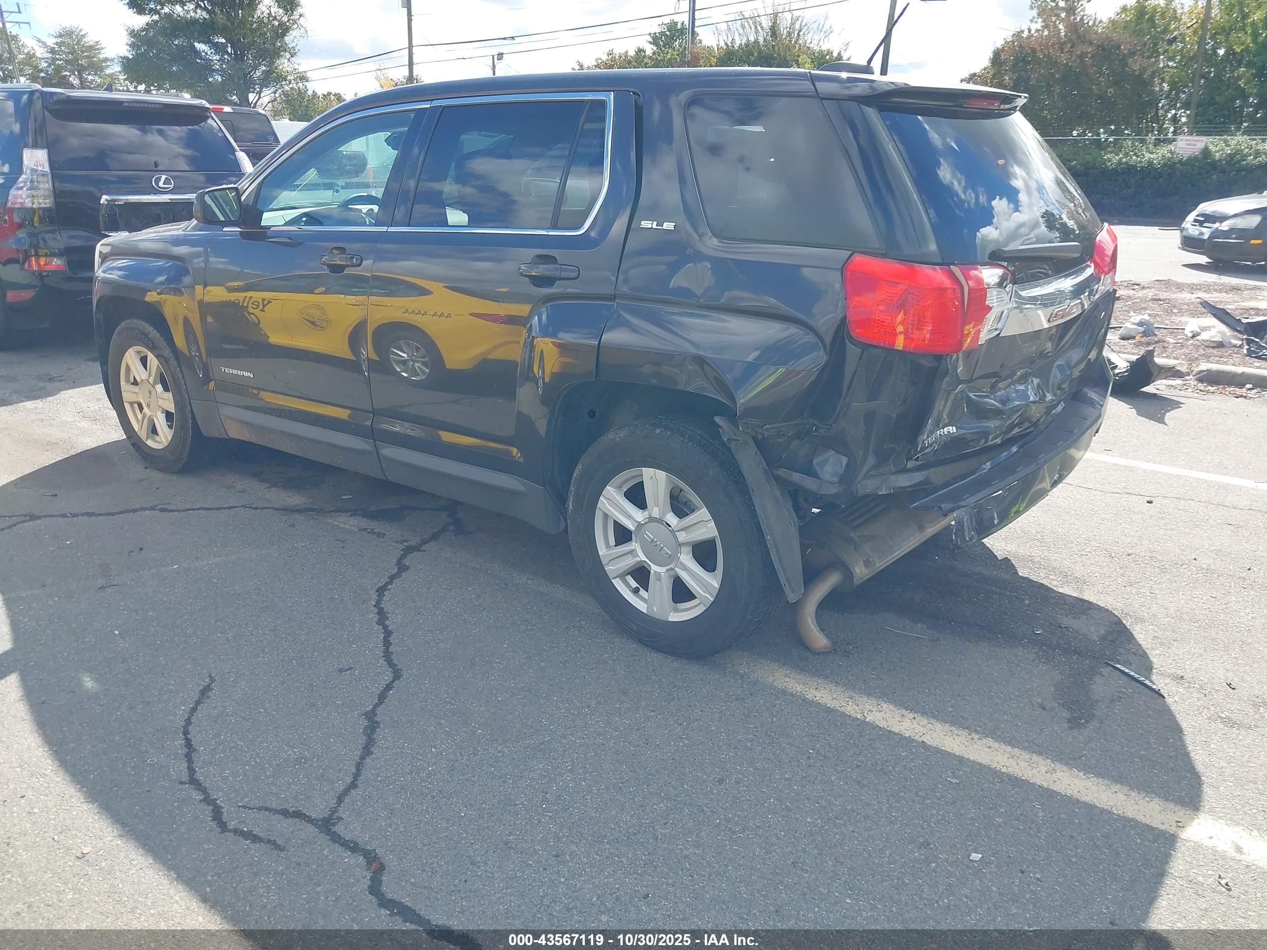 GMC TERRAIN image 3