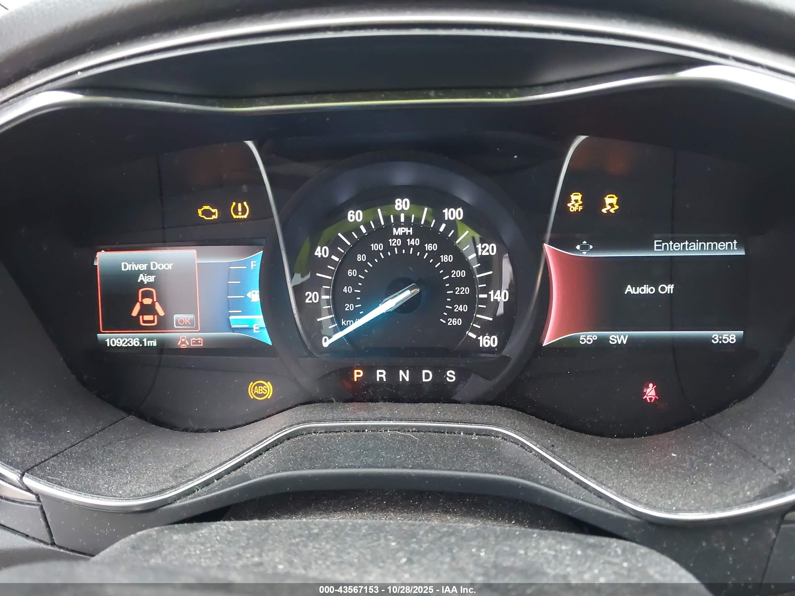 FORD FUSION image 7
