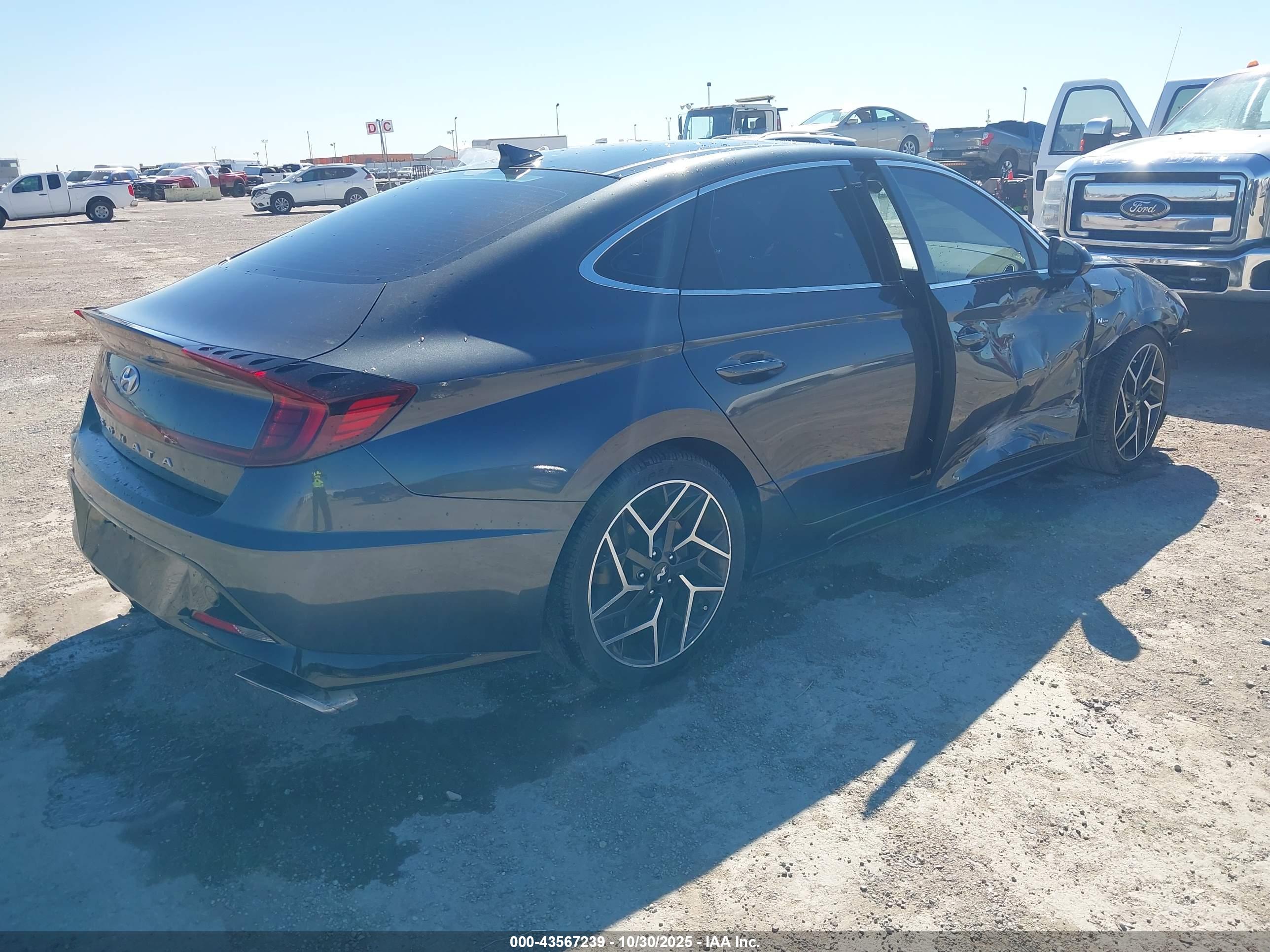 HYUNDAI SONATA image 4