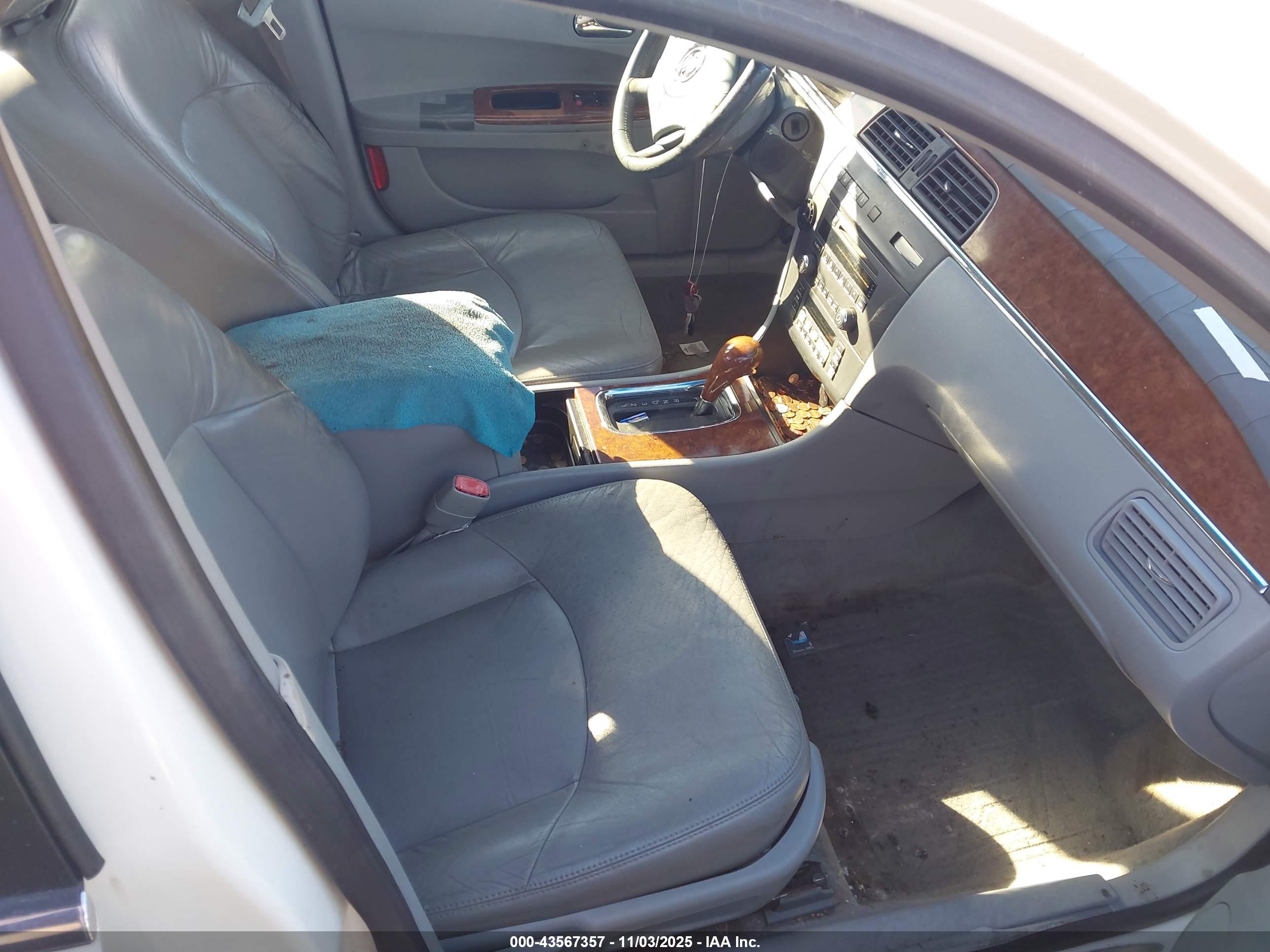 BUICK LACROSSE image 5