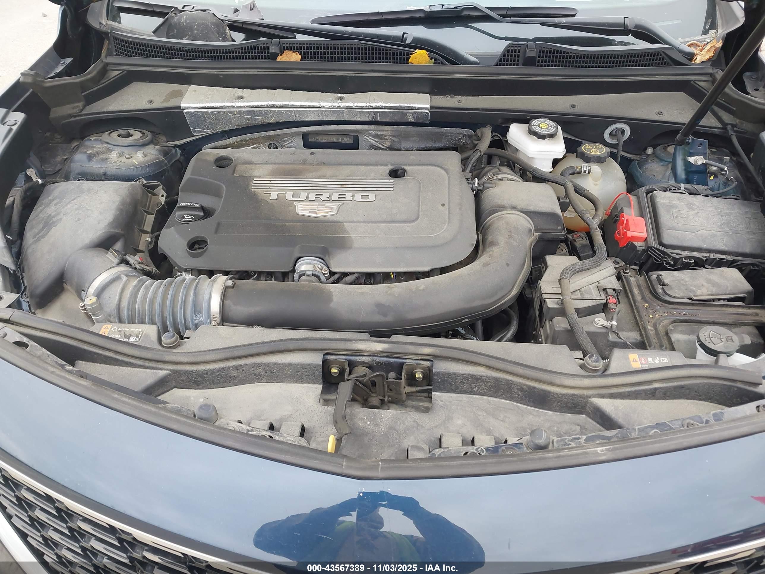 CADILLAC XT4 image 10