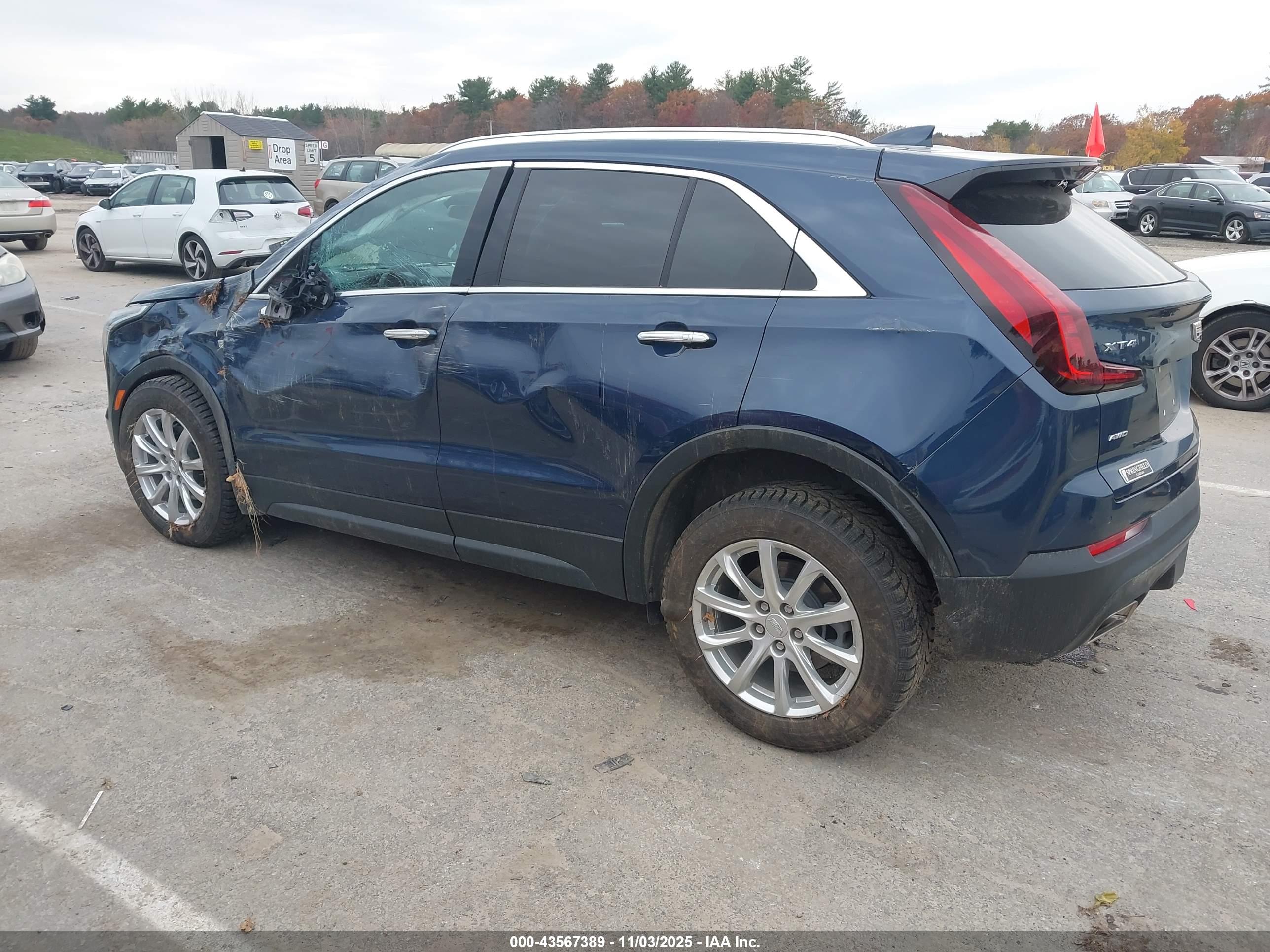 CADILLAC XT4 image 3