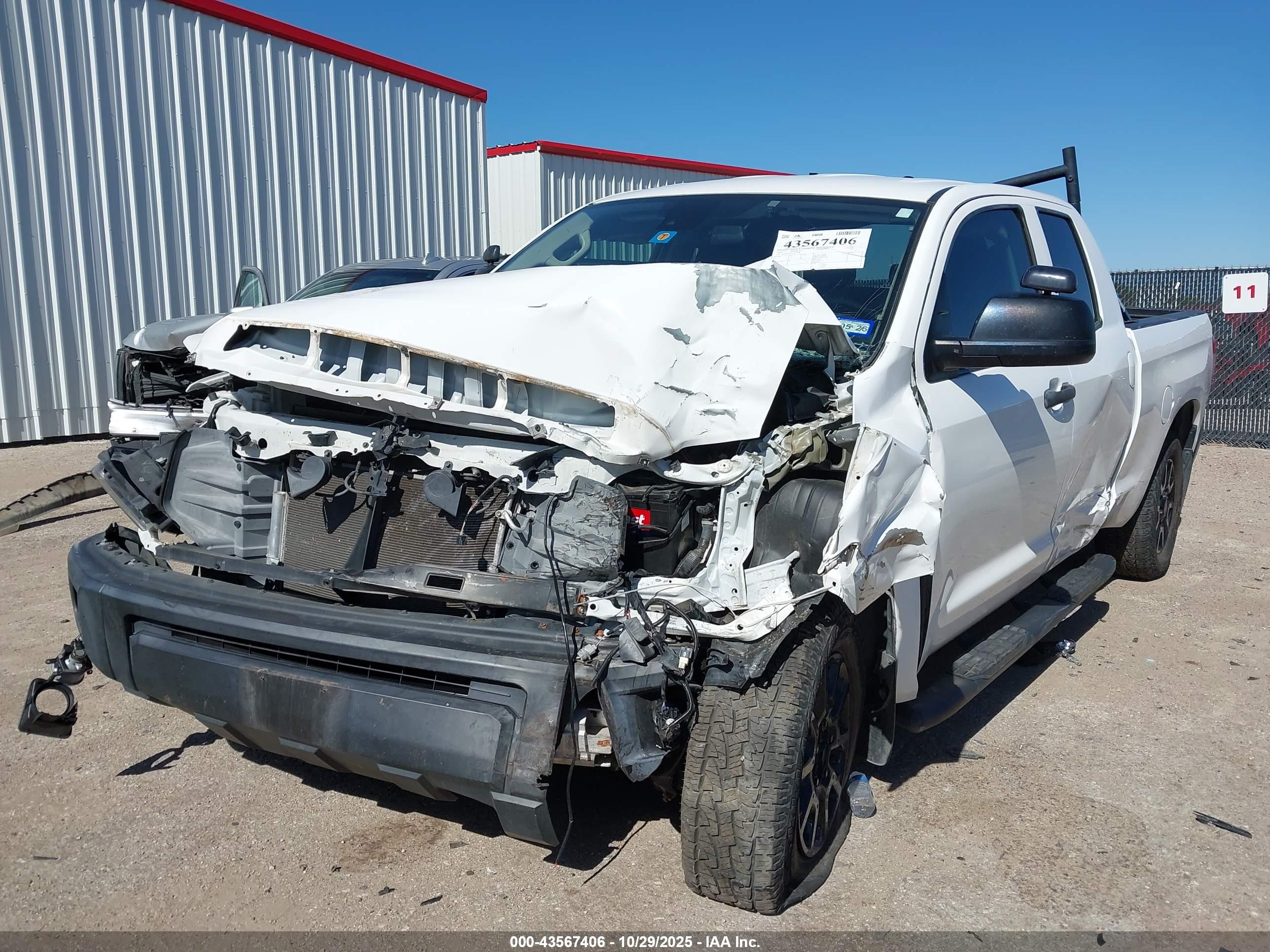 TOYOTA TUNDRA image 2