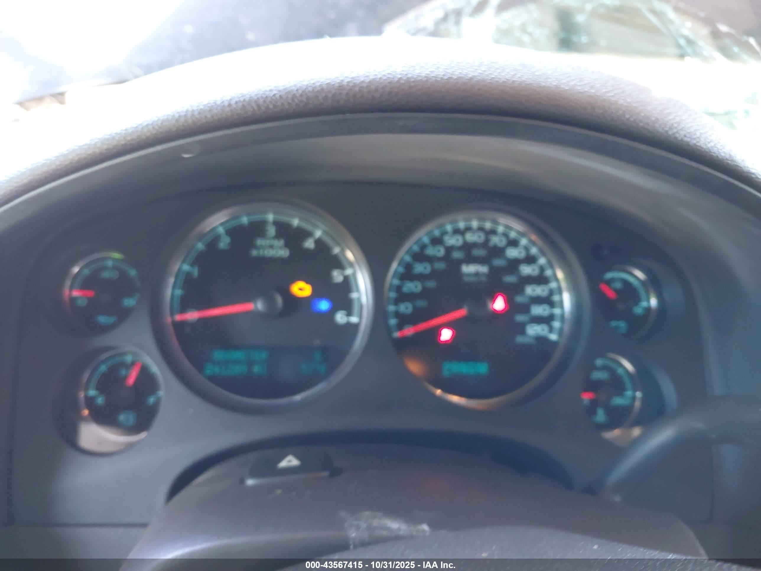 GMC YUKON image 7