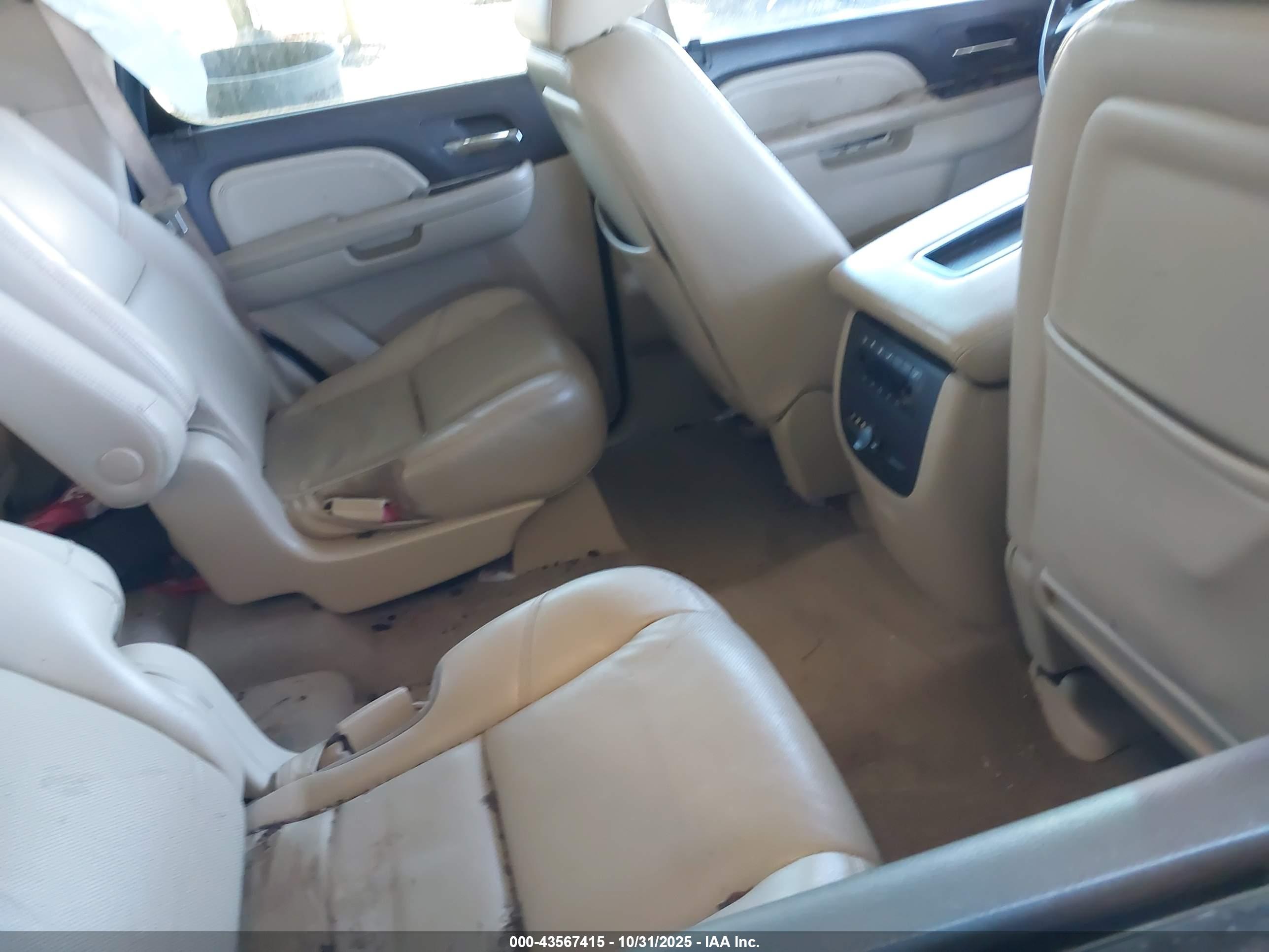 GMC YUKON image 8