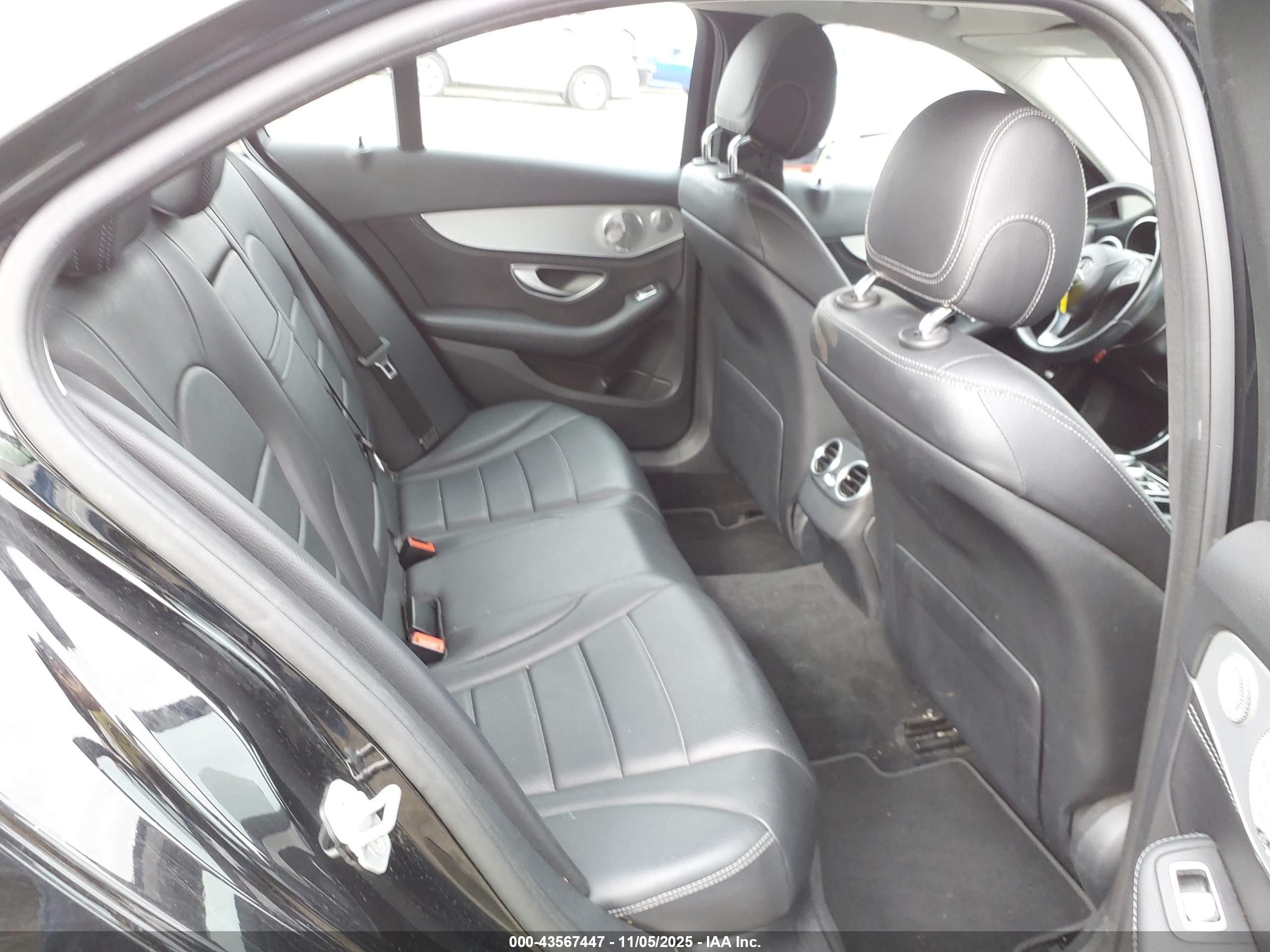 MERCEDES-BENZ C image 8