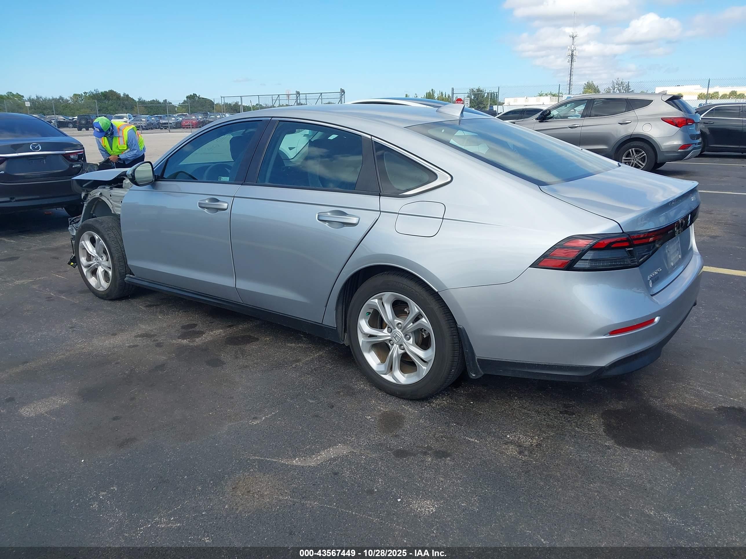 HONDA ACCORD image 3