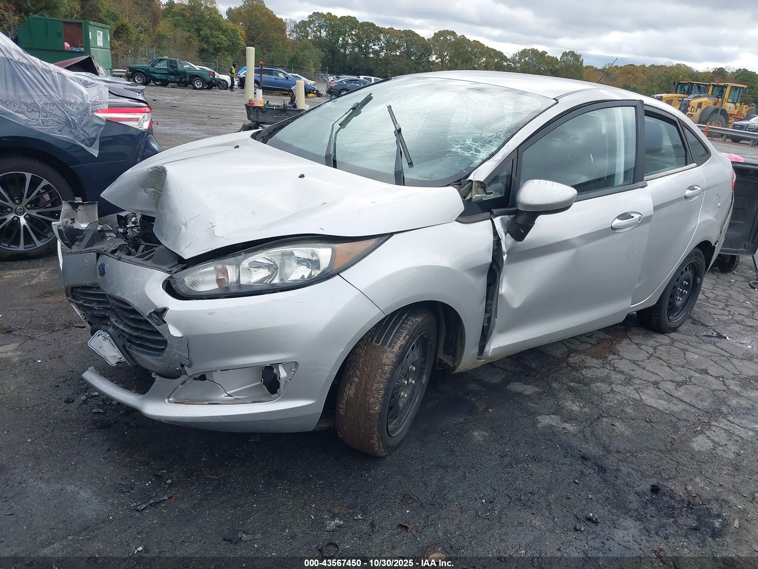 FORD FIESTA image 2