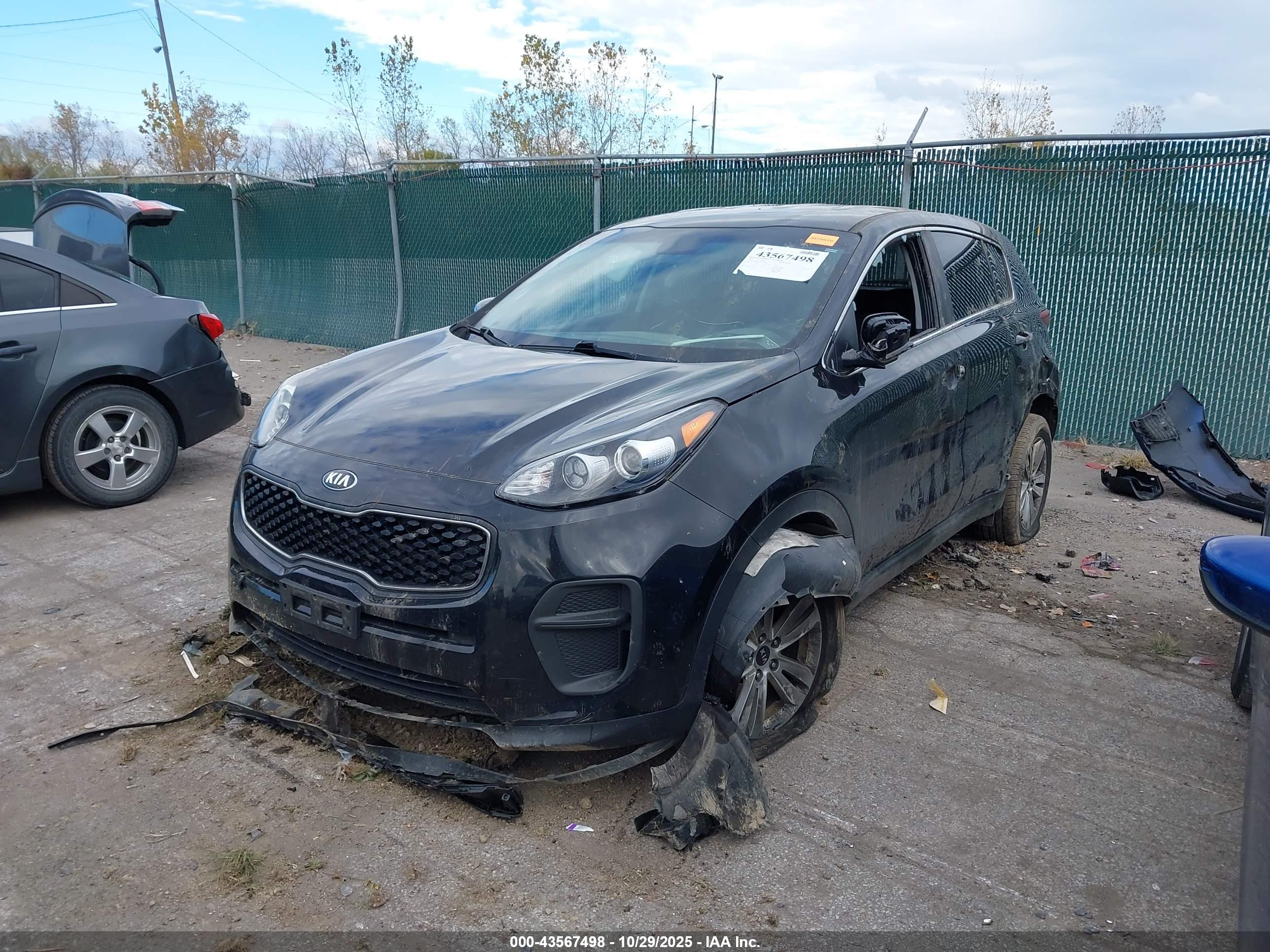 KIA SPORTAGE image 2