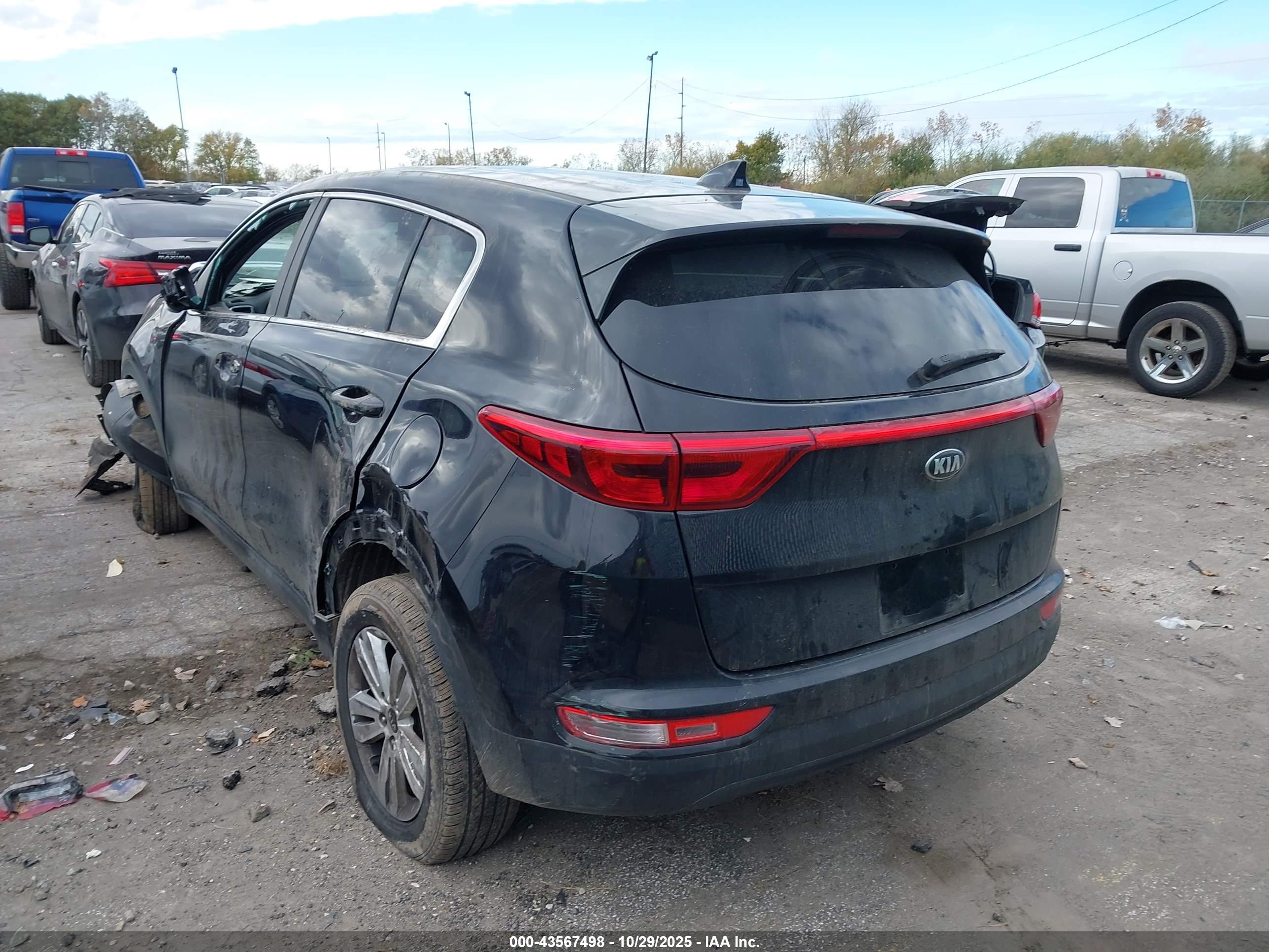 KIA SPORTAGE image 3
