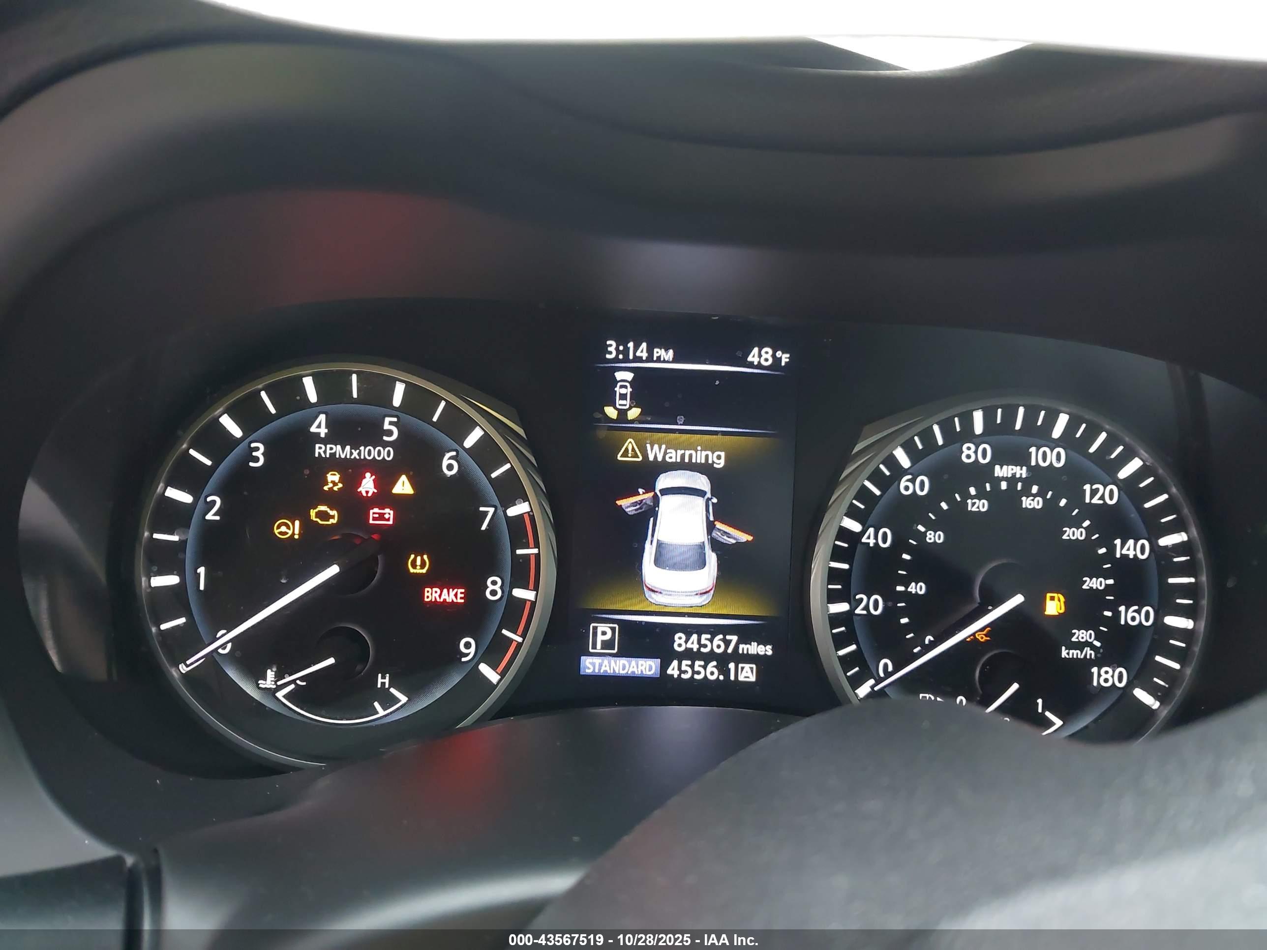 INFINITI Q50 image 7