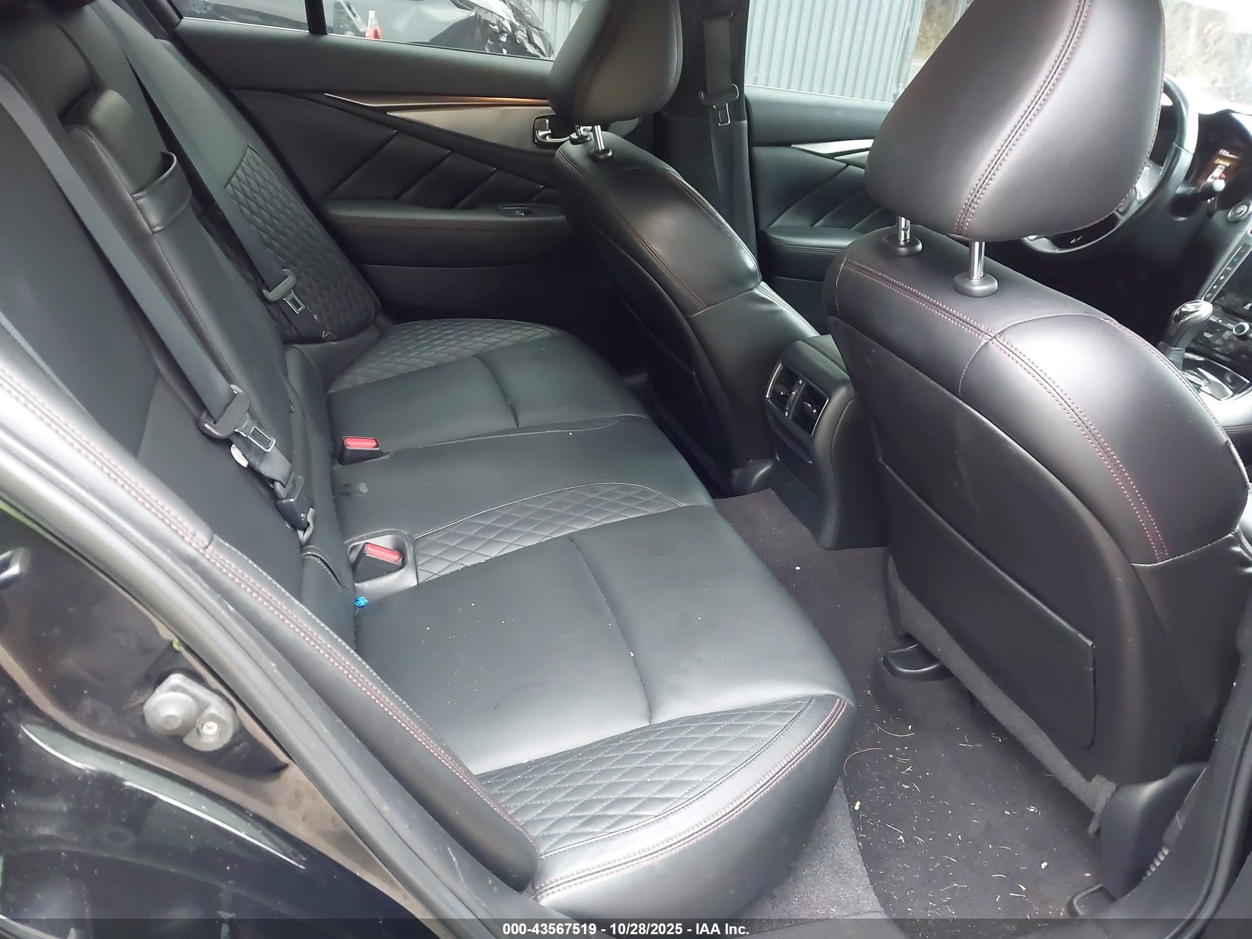 INFINITI Q50 image 8